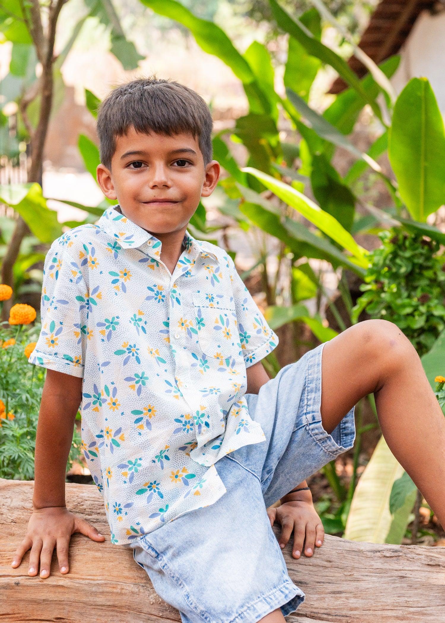 Blue Green Cotton Half Sleeve Round Hem Shirt Boys (6 Months -12 Yrs) Ratan Texprocess Pvt. Ltd