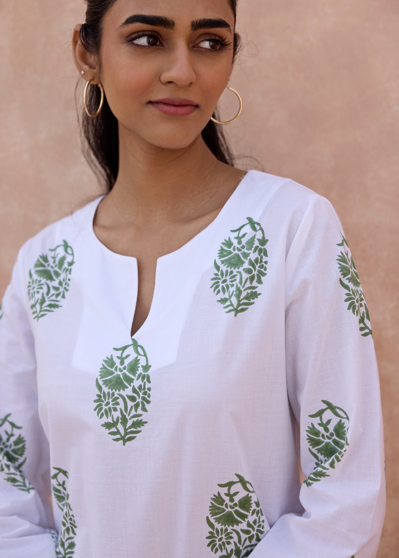 Fuss Free Top -White/Green