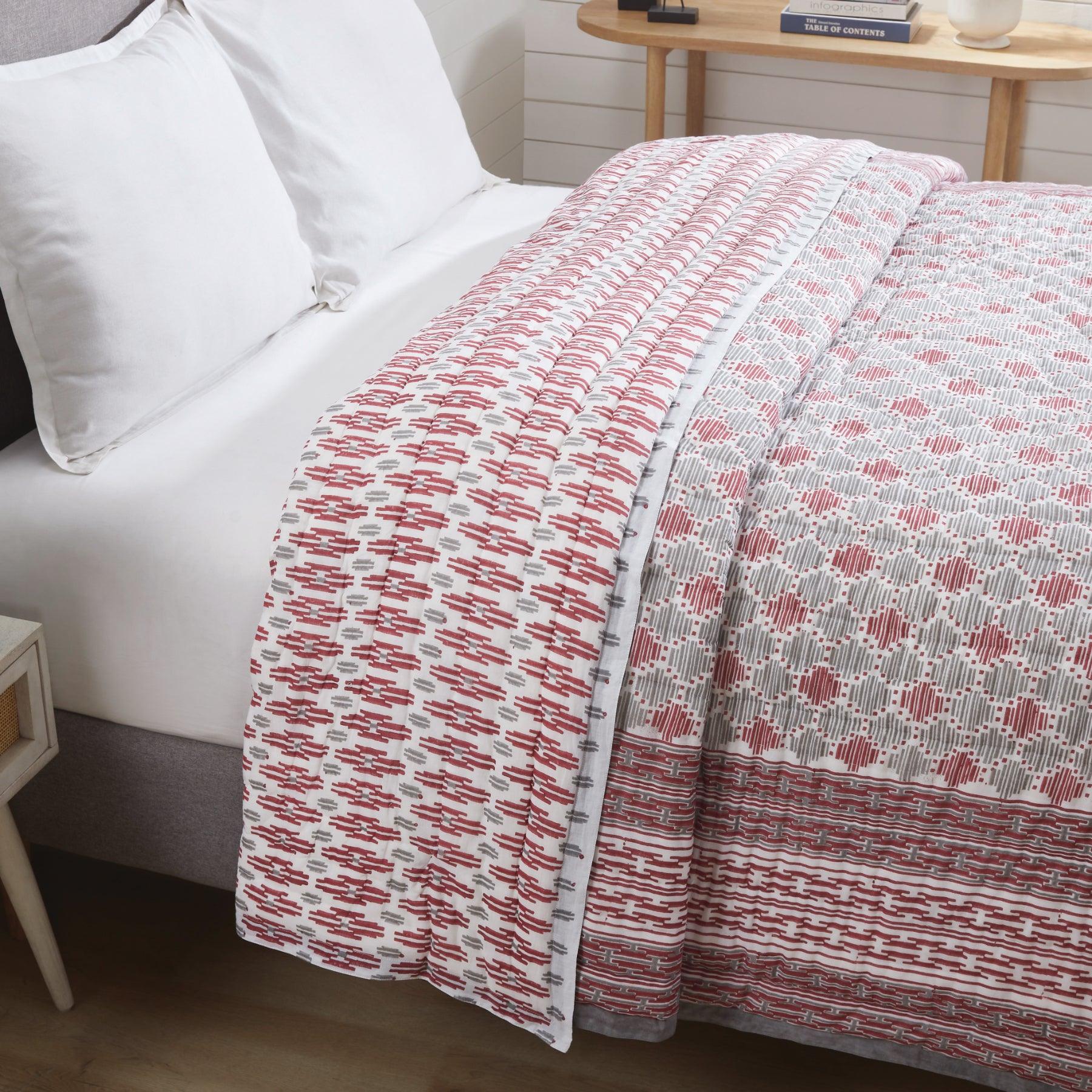 Geometric Quint Red & Grey Hand Block Print Extra Cotton Filling Quilt Ratan Texprocess Pvt. Ltd