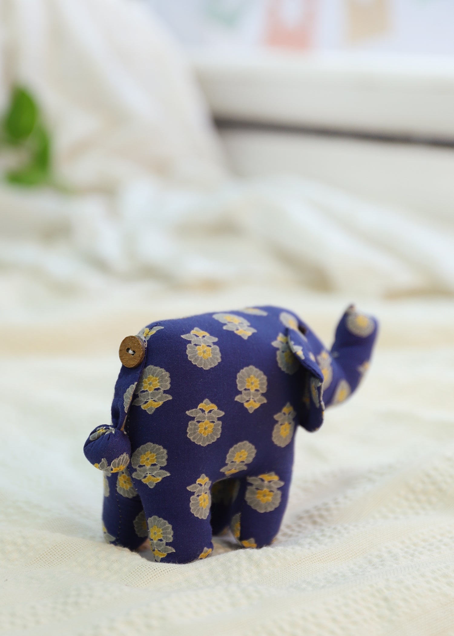 Leo Elepahnt Push Toy-Navy Blue