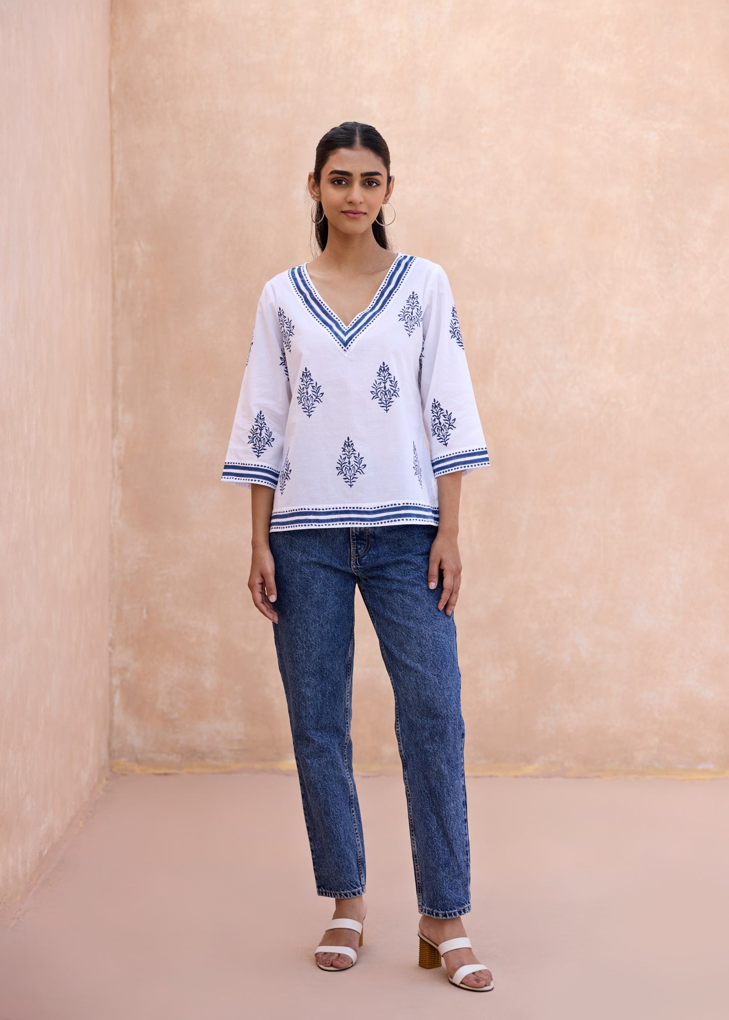 V-Neck Cotton Top -White/Navy