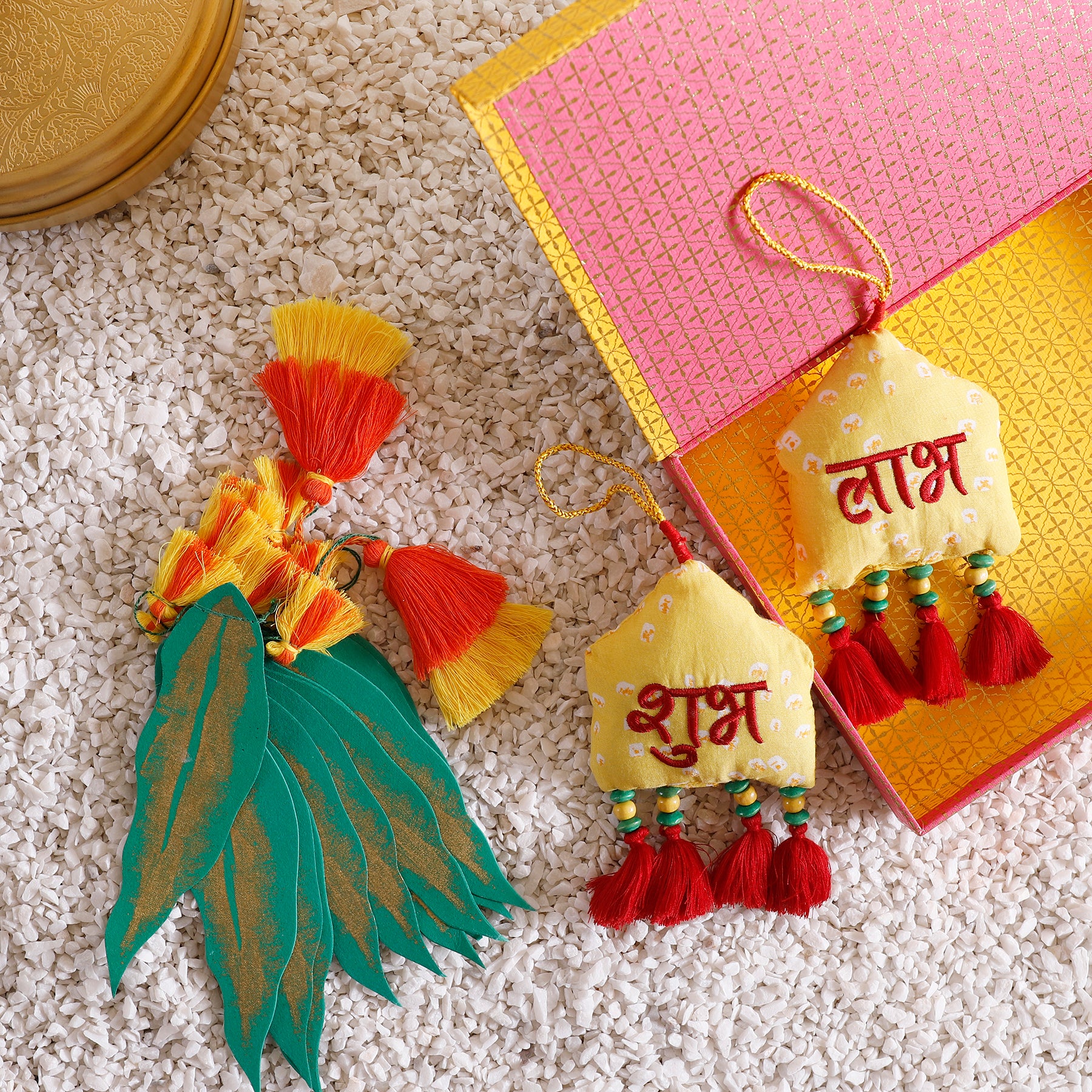 Festive Décor Gift Box