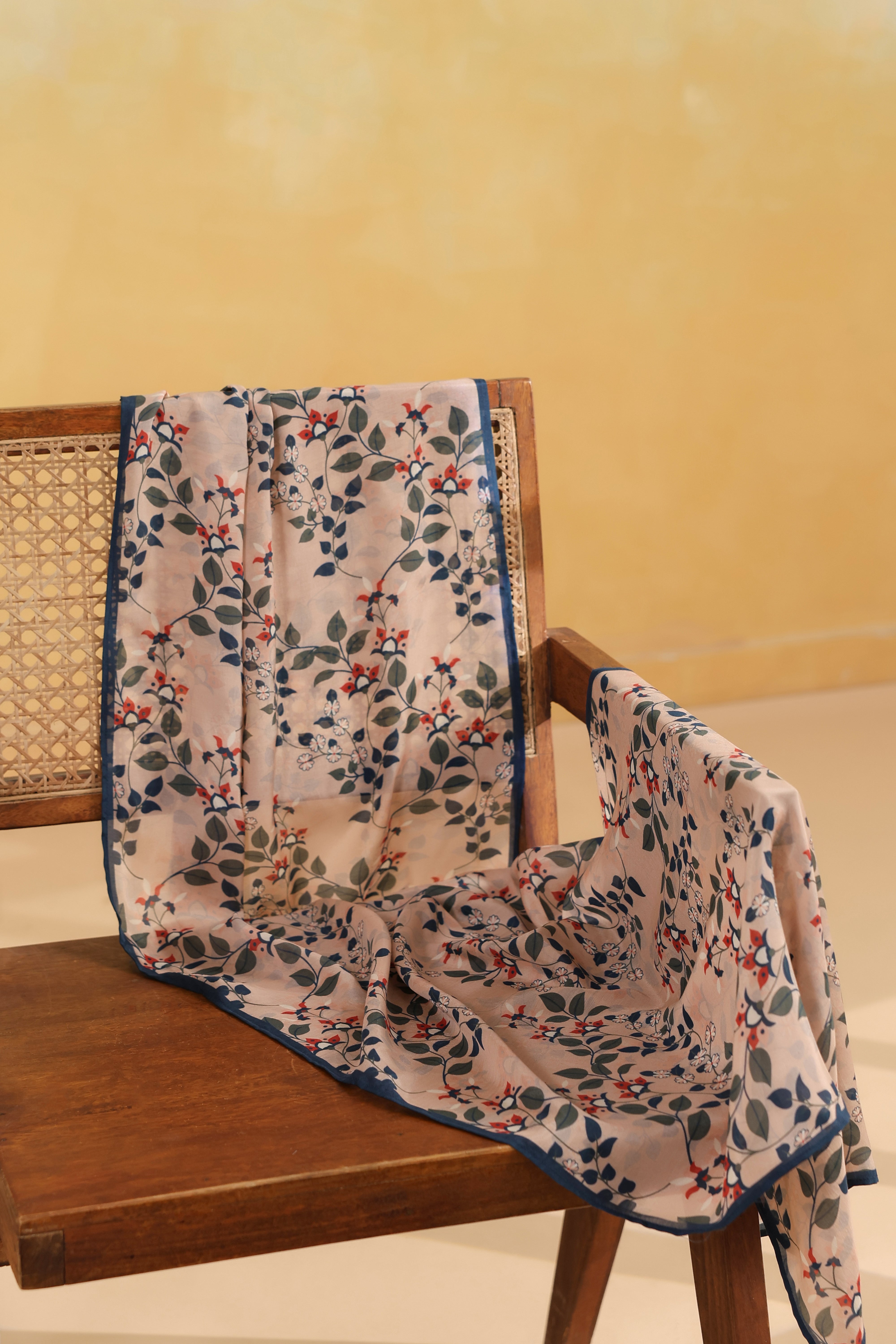 Botanical Print Stole – Summer Sand