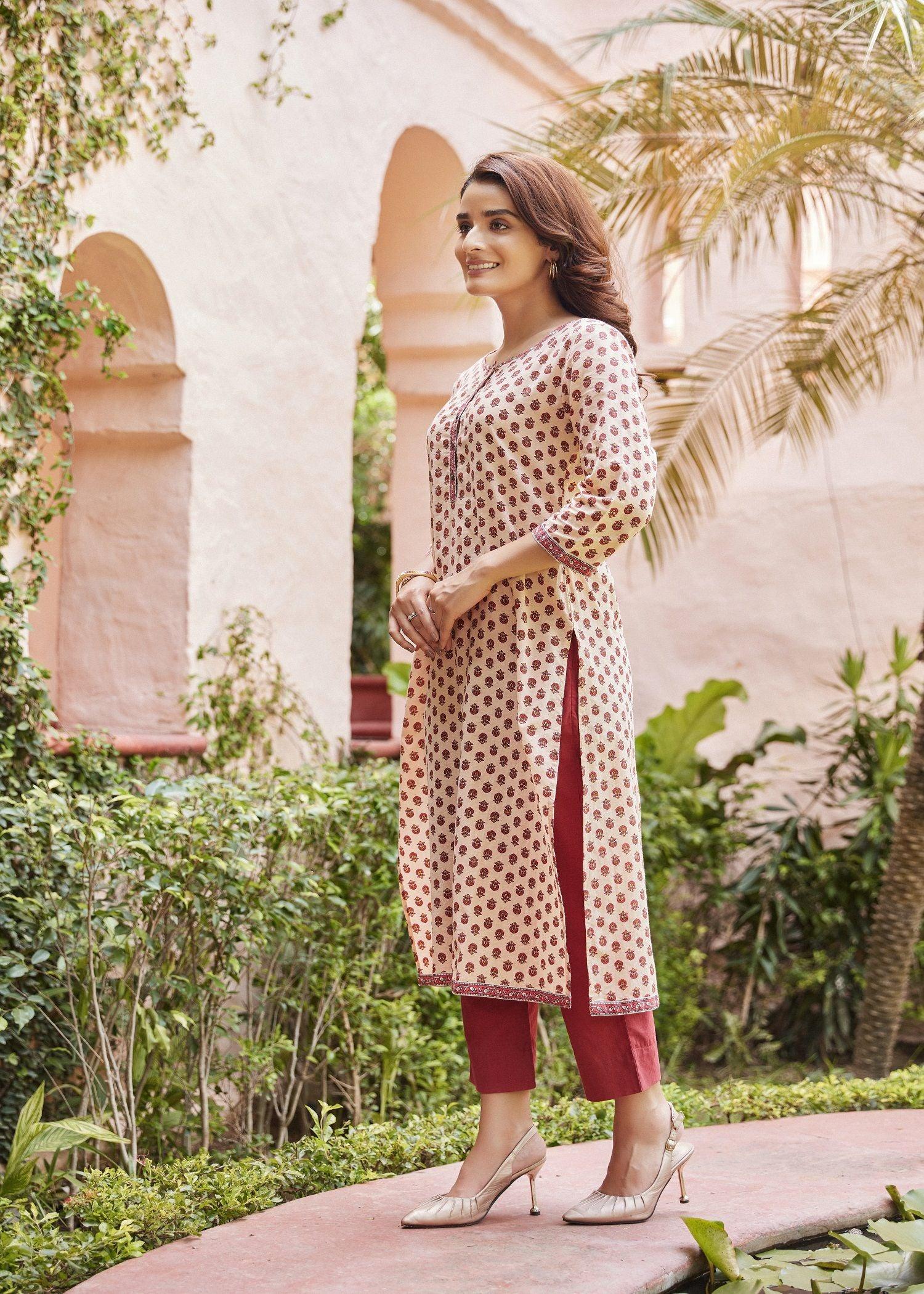 Upasana kurta