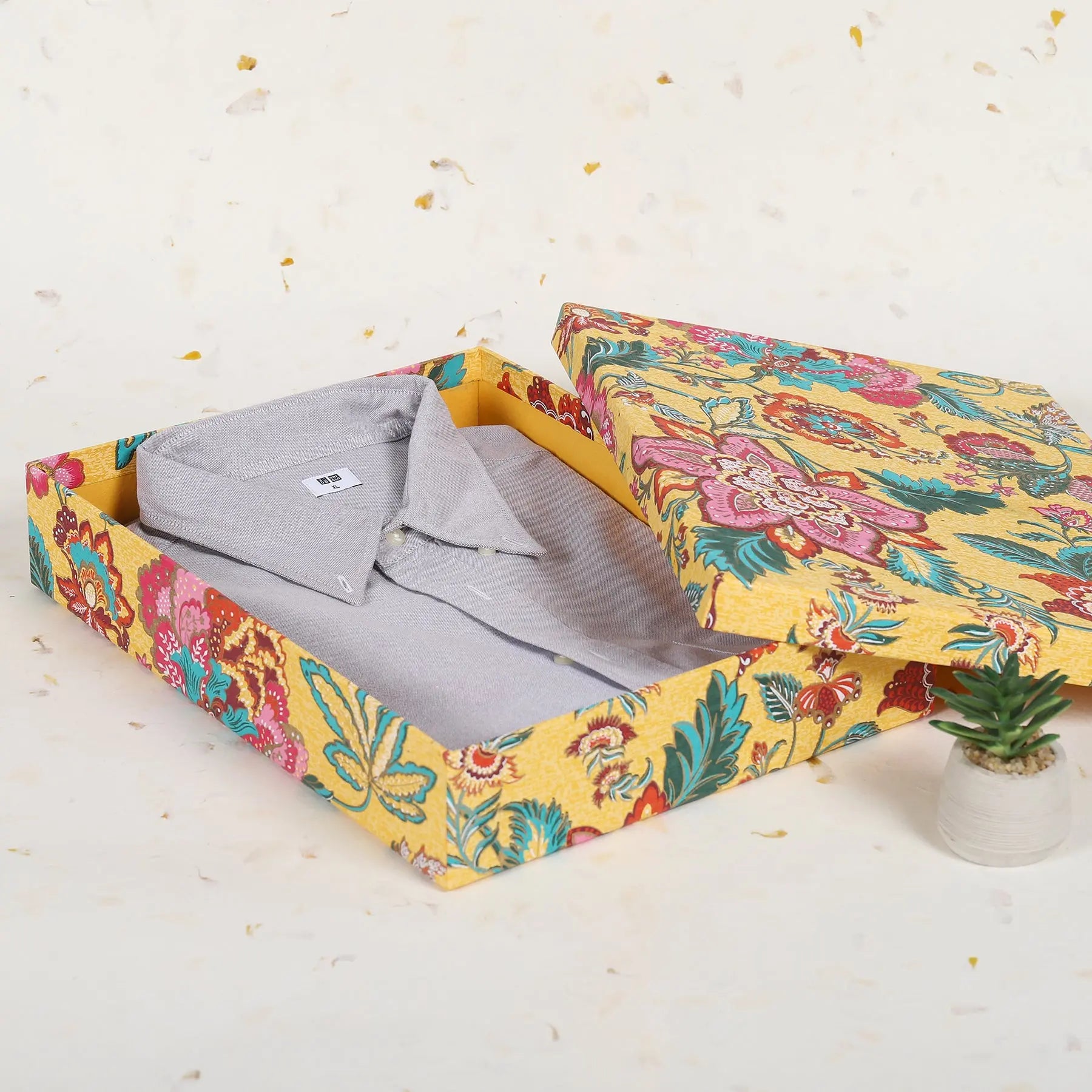 Kaveri Yellow Color Rectangle Box