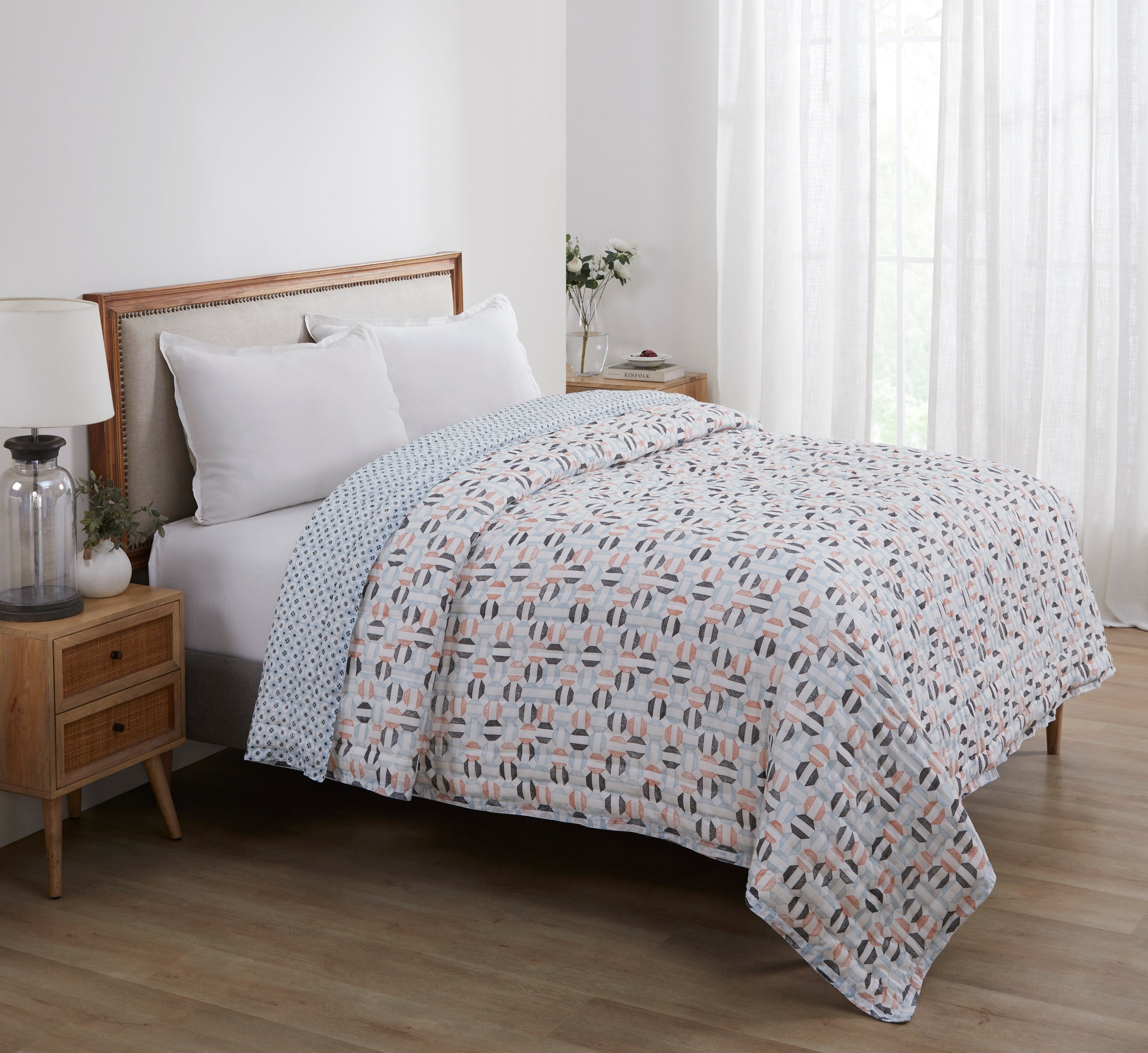 Circles Abstract Lightweight Cotton Quilt-Orange