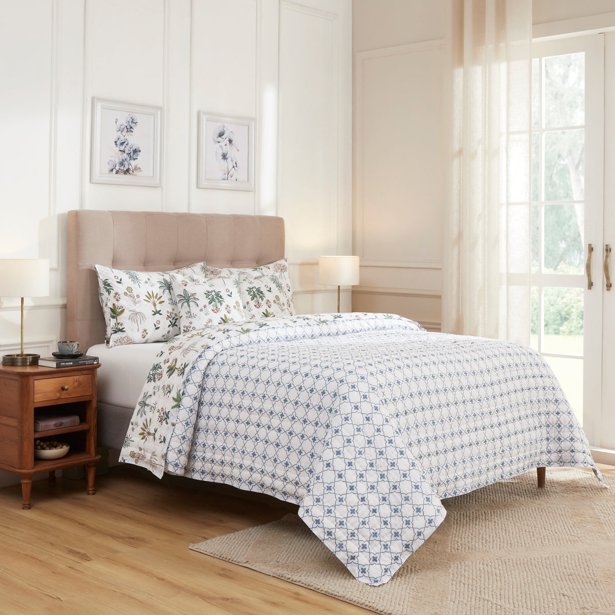 Herbaceous Garden Lightweight Cotton Quilt-Green