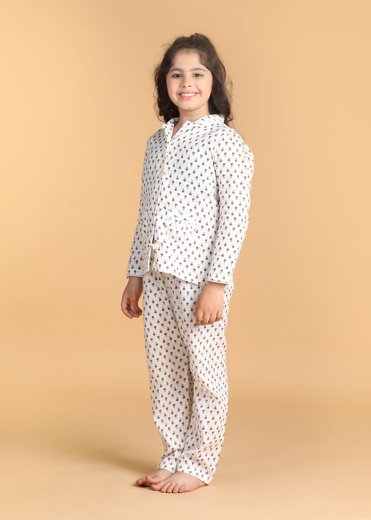 Ivy Girls White Full Sleeves Night Suit  (1-12 Yrs)