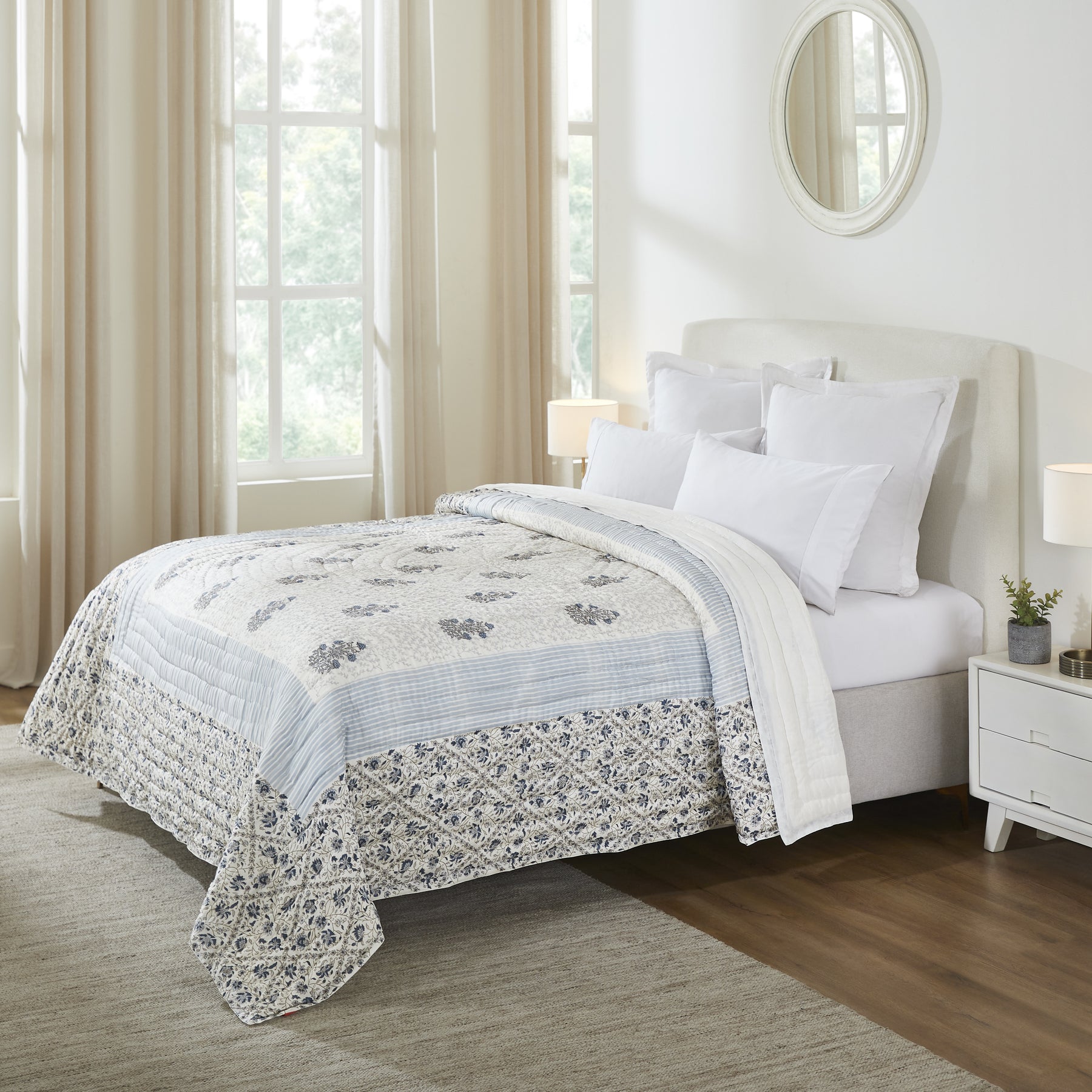 Lattice Garden Silk Quilt – Blue