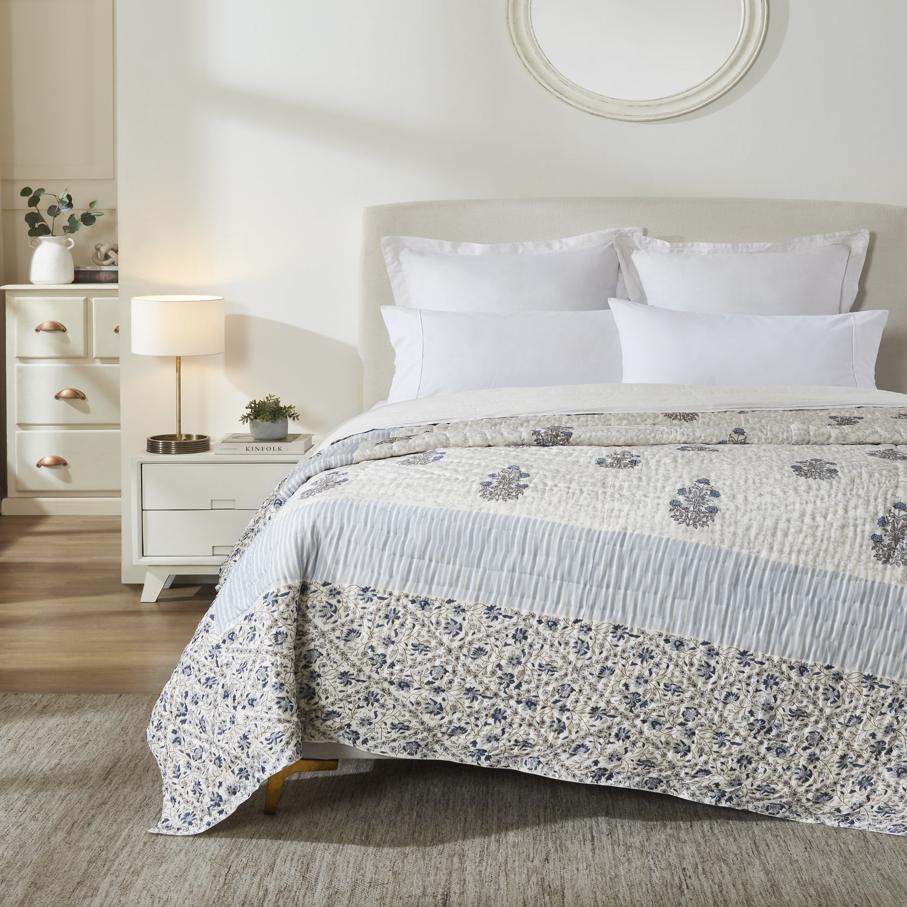 Lattice Garden Silk Quilt – Blue