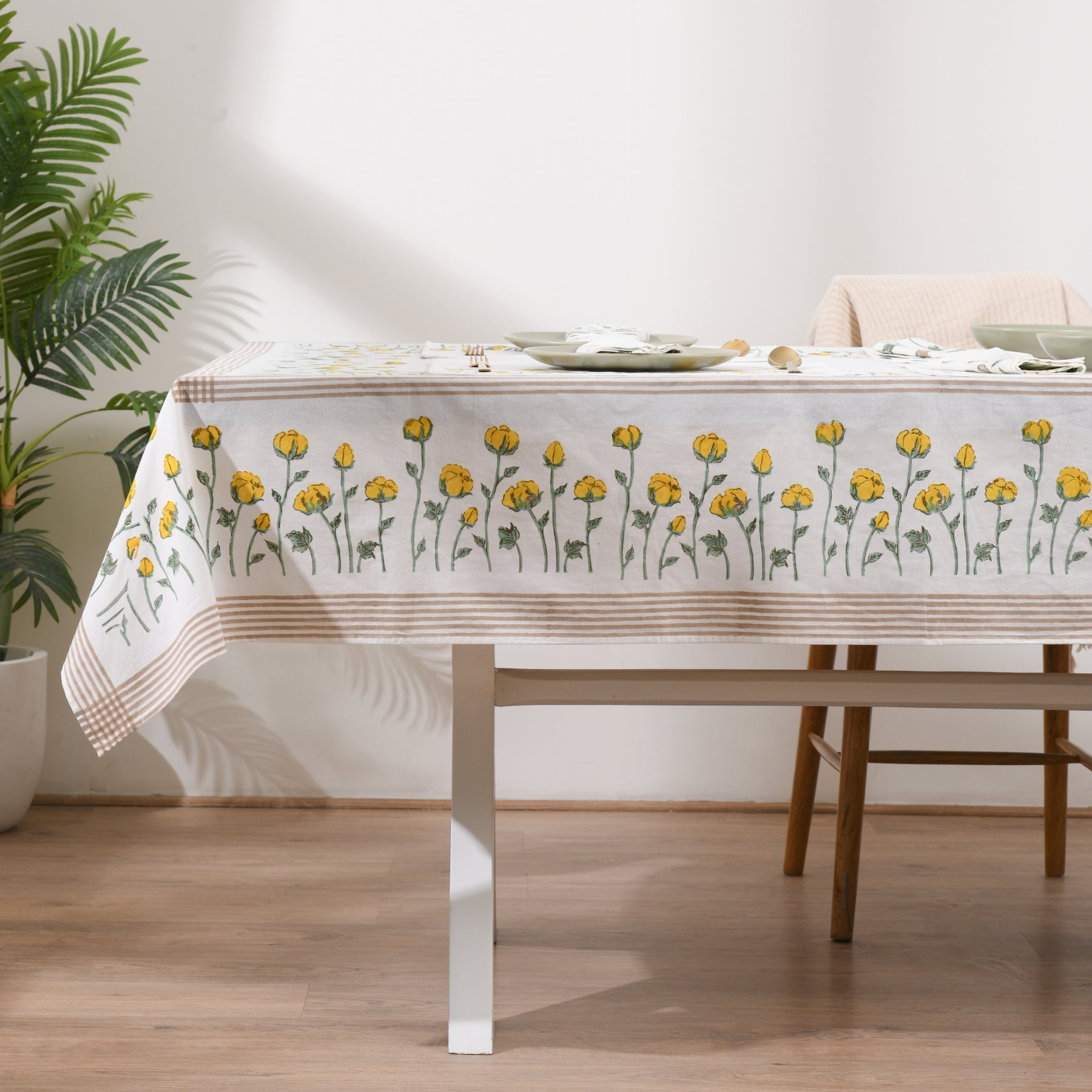 Yellow-Green Flower Table Cover