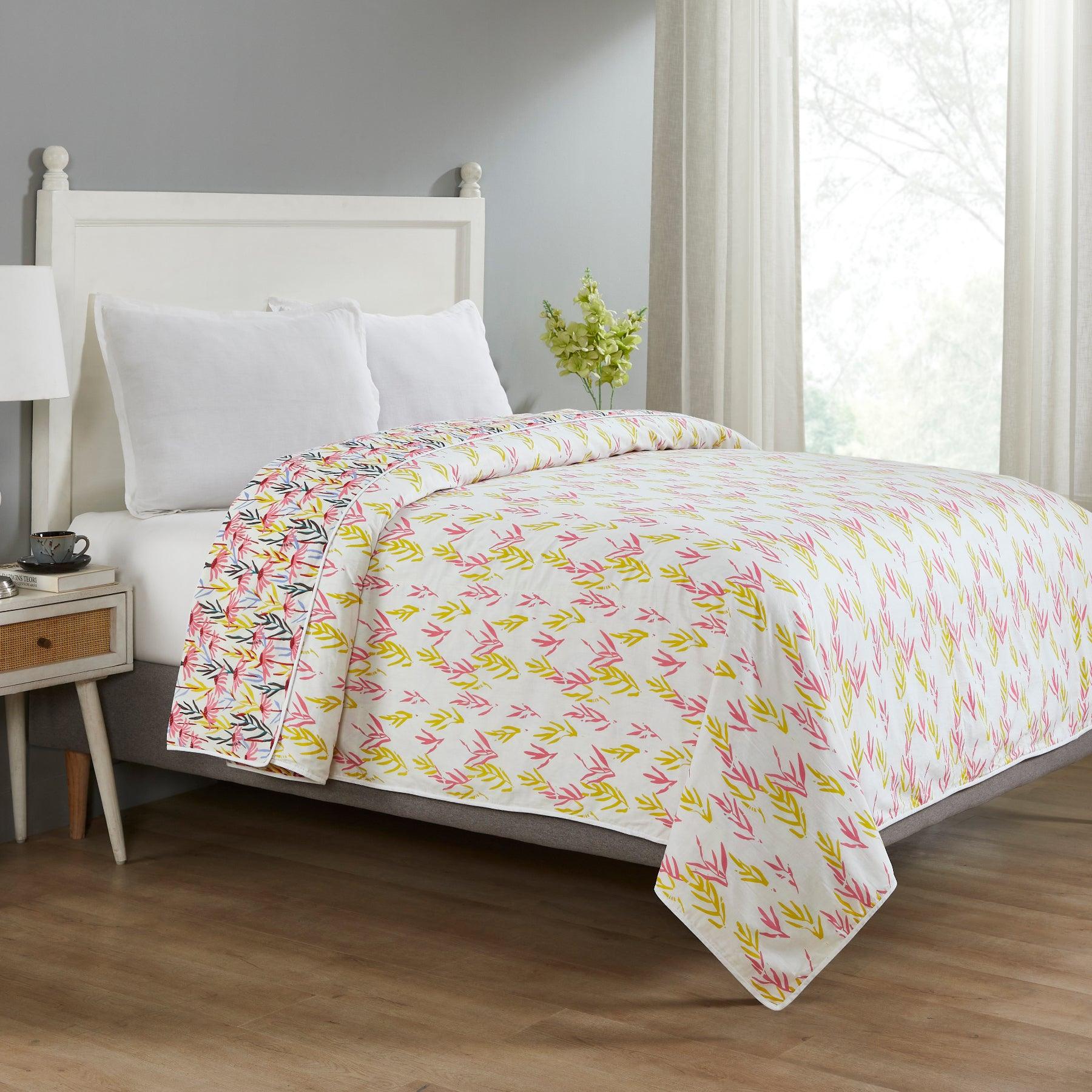 Oxeye Daisy Green Peach Hand Block Printed Cotton Dohar Ratan Texprocess Pvt. Ltd