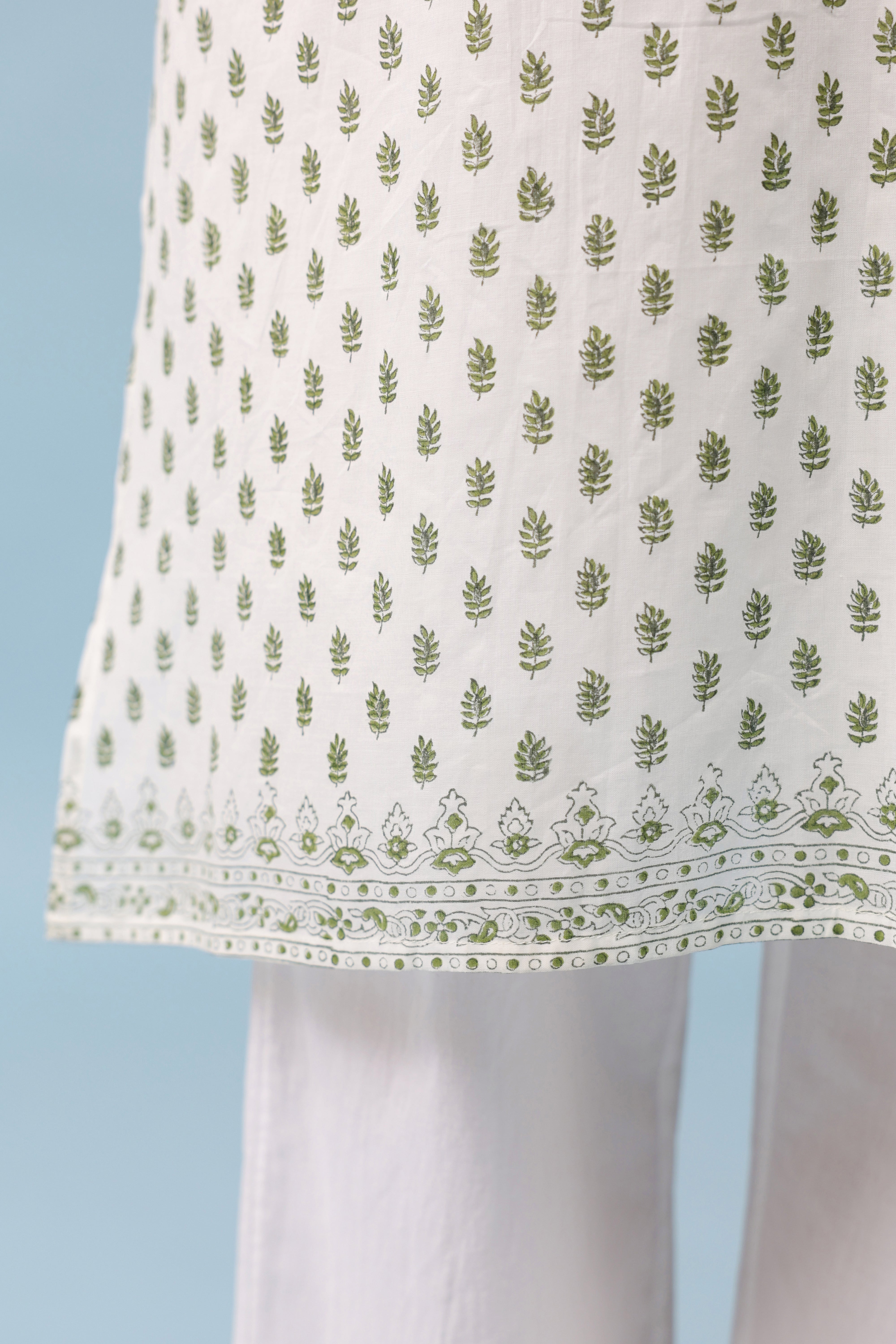 Lavanya Kurta – White/Green