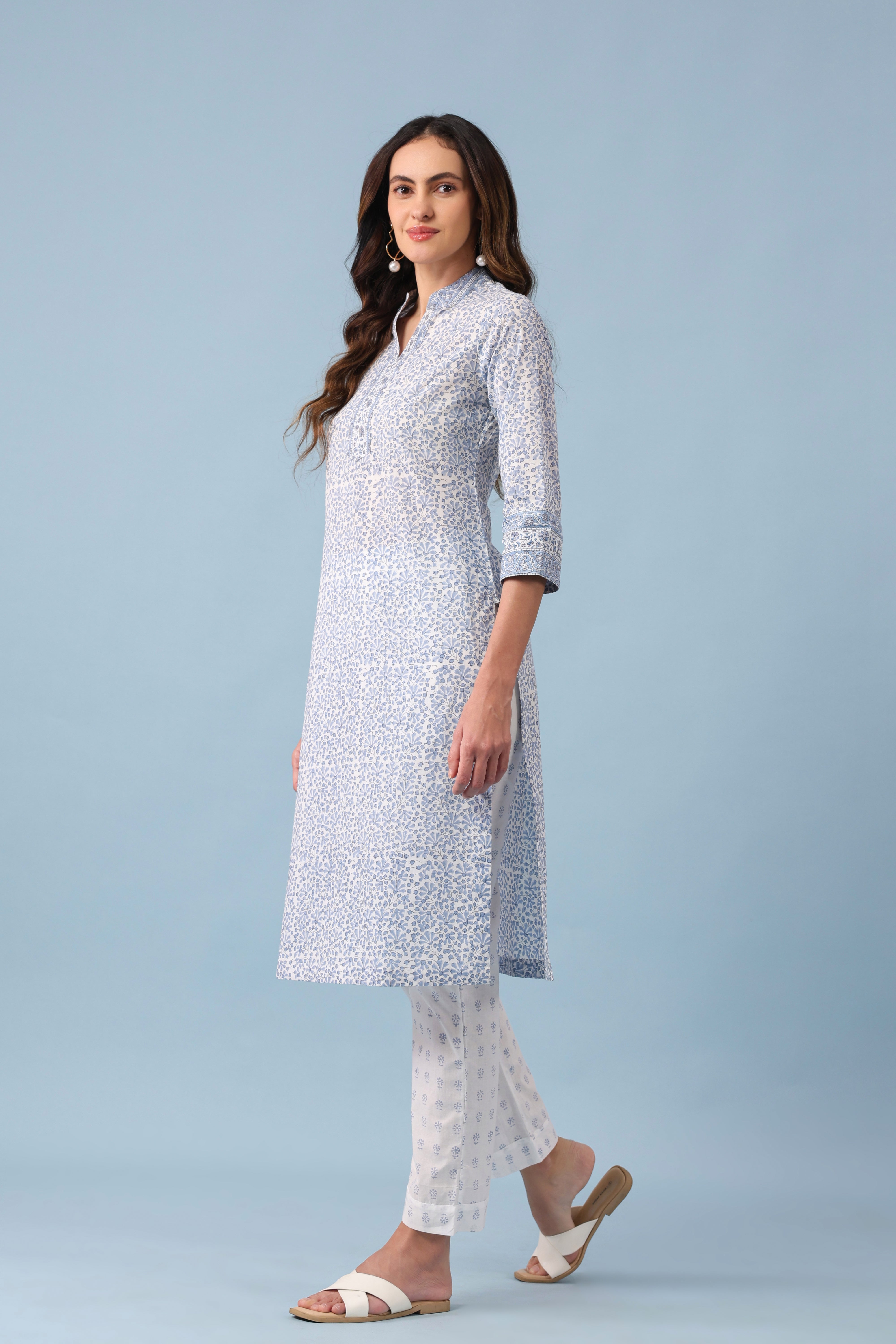 Lotus Kurta – White/Blue