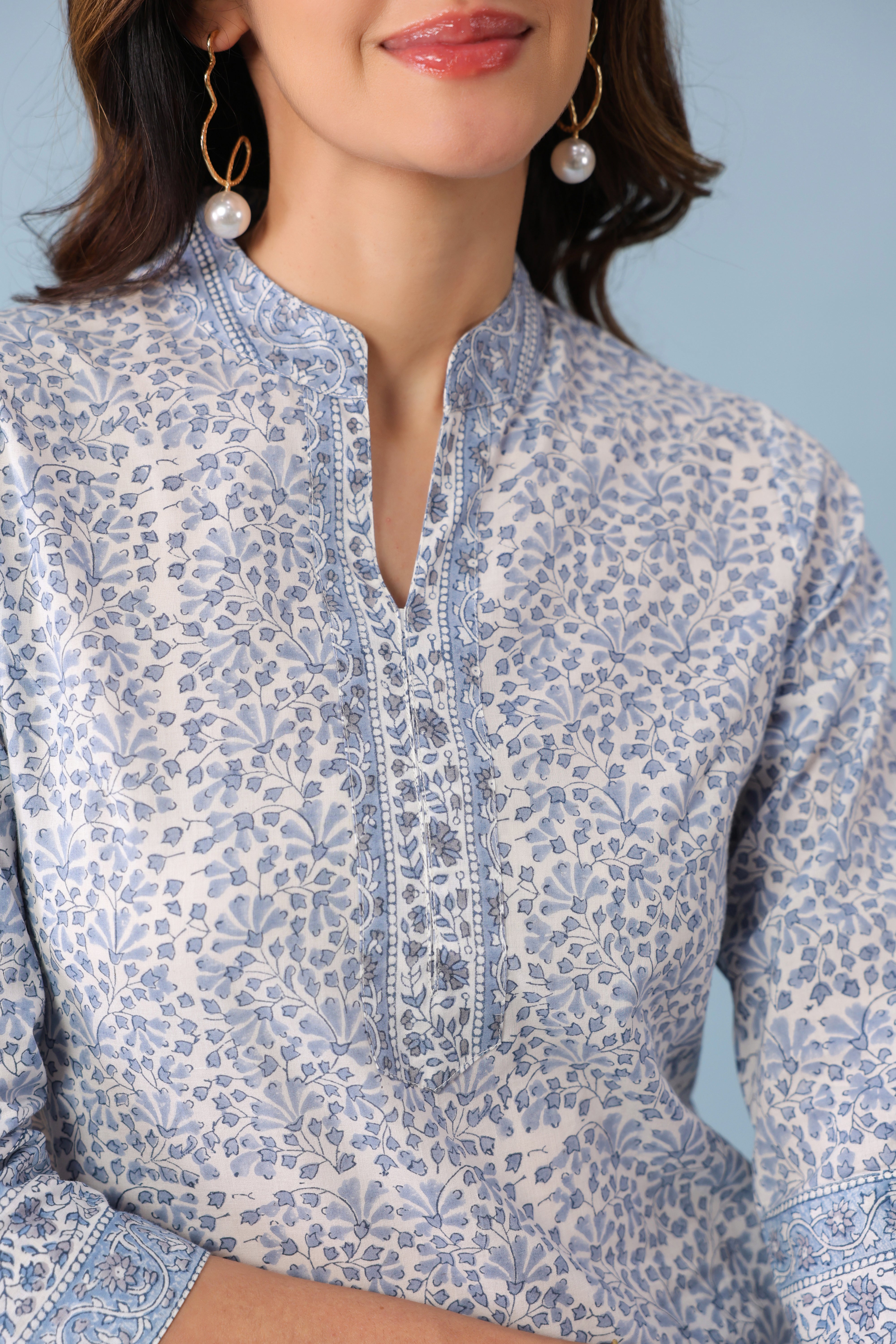 Lotus Kurta – White/Blue