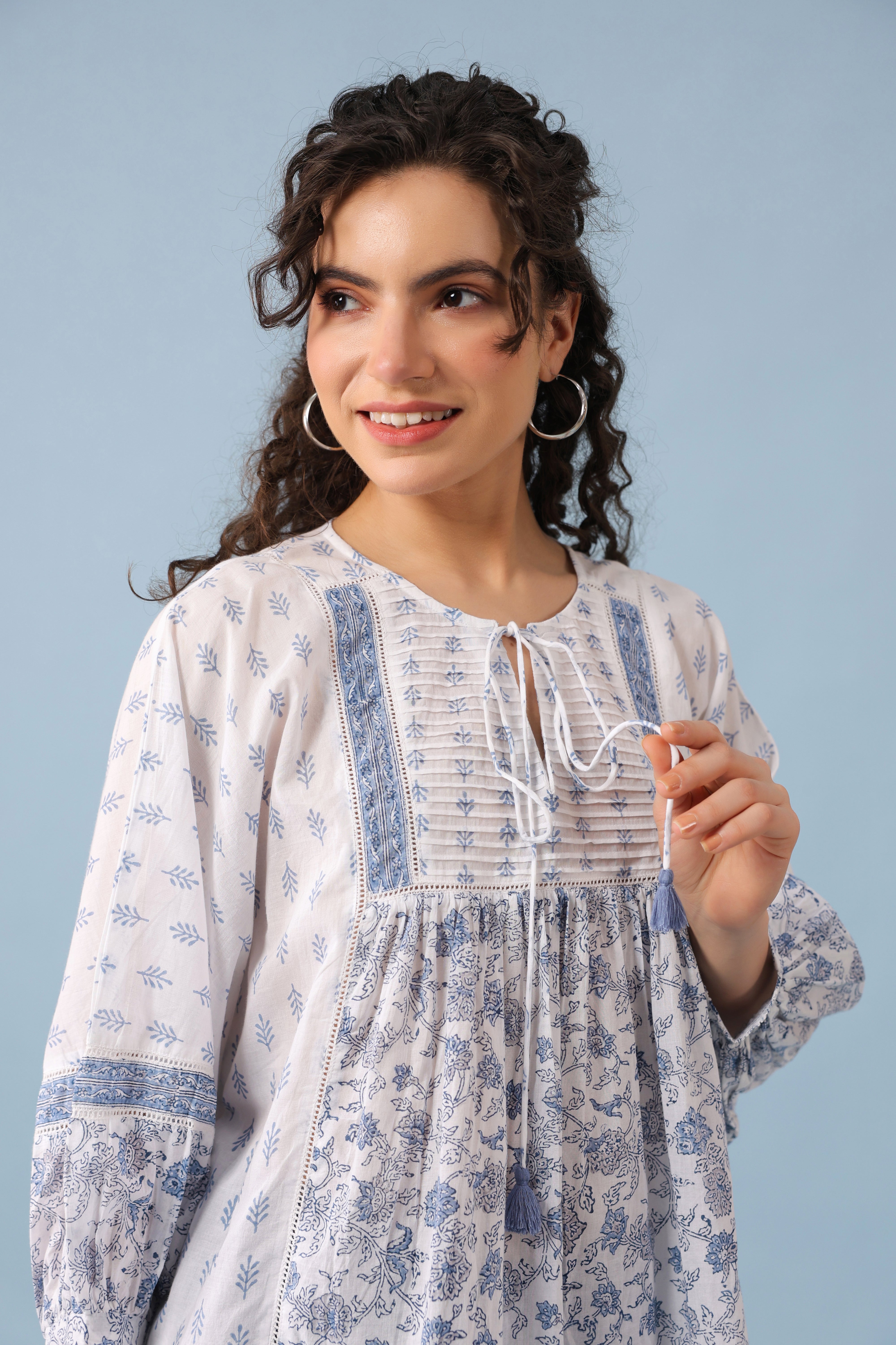 Batwing Gathered Top – Blue/White