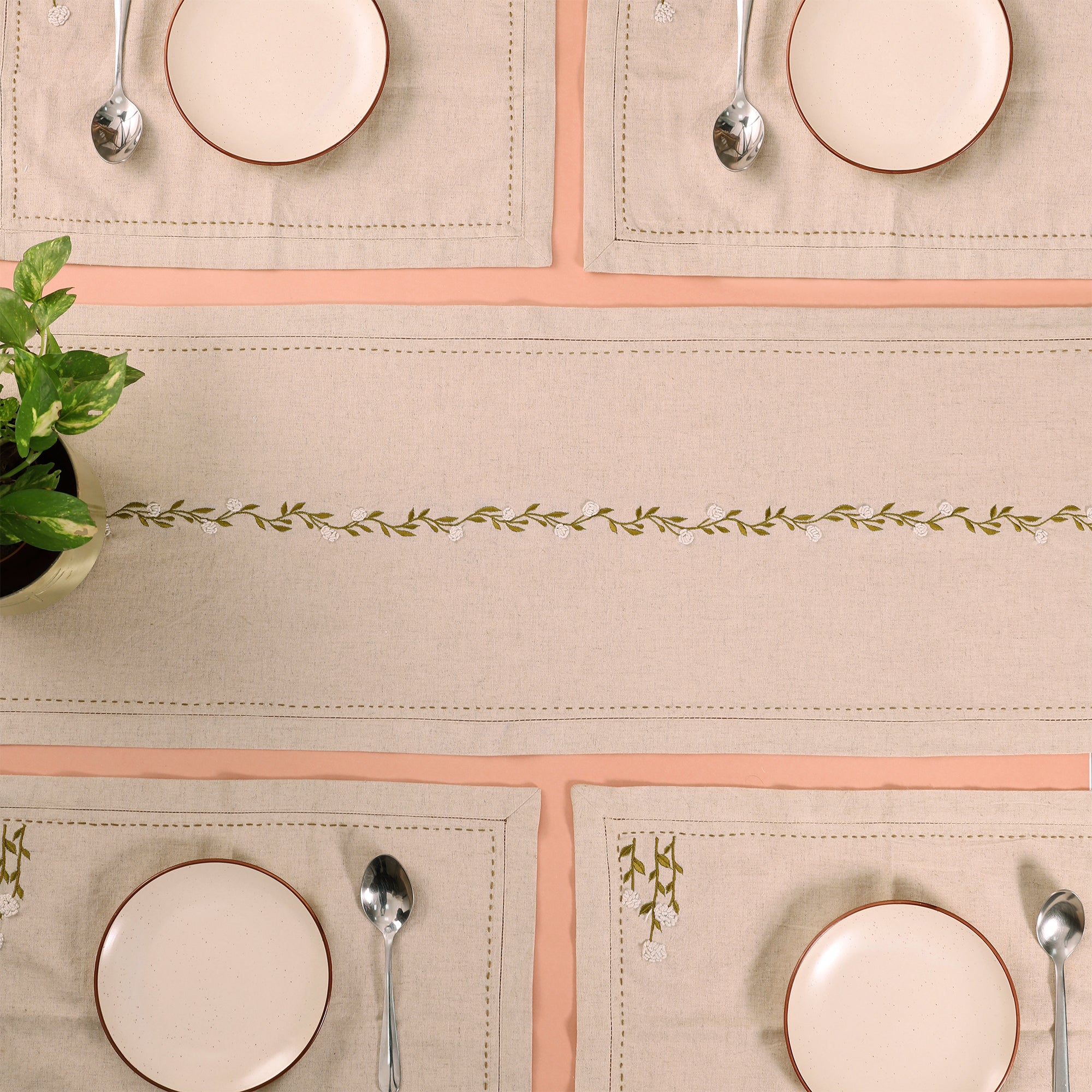 Phool Linen Mat & Runner Gift Set