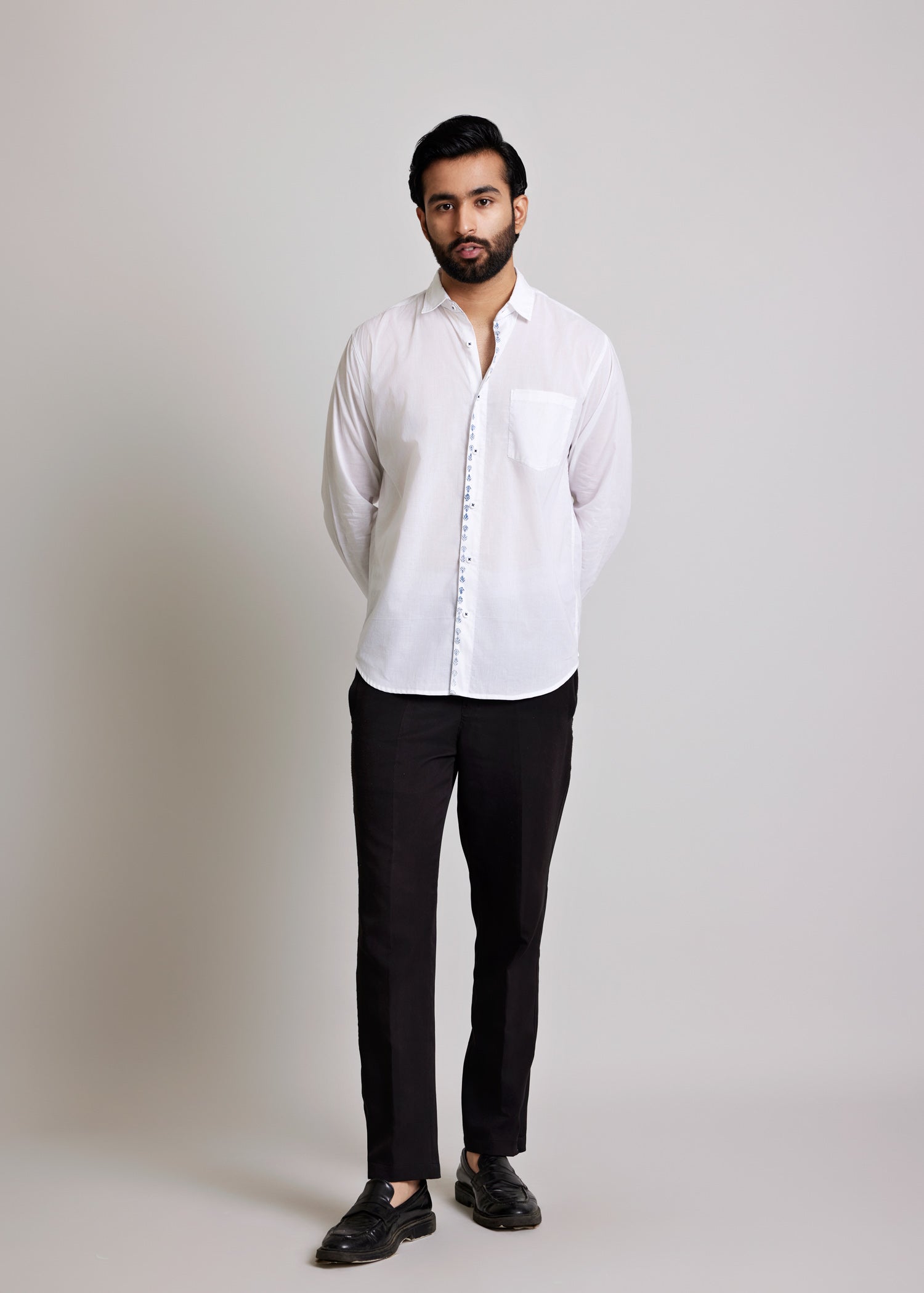White Regular Cotton Leaf Print Full Sleeve Shirt Ratan Texprocess Pvt. Ltd