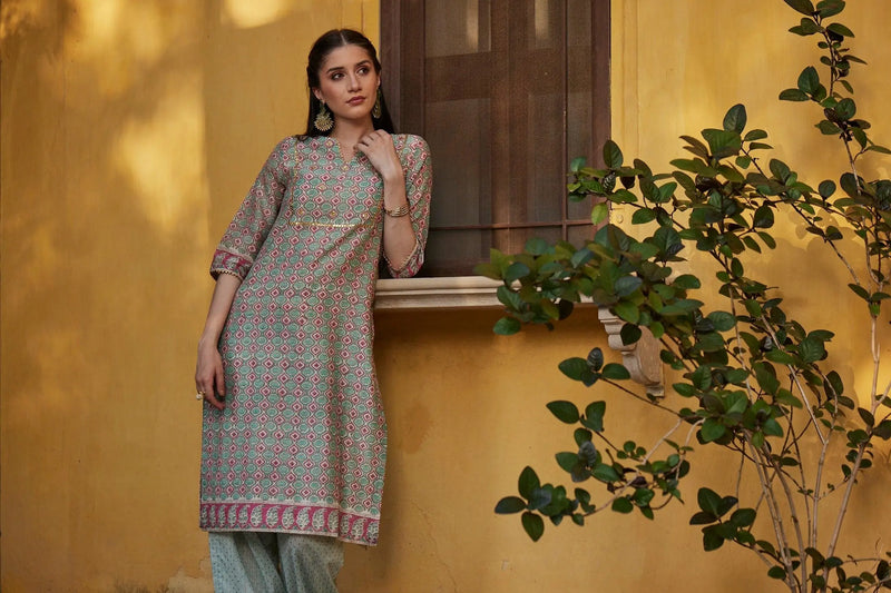 Turquoise/Pink Chanderi Regular Kurta | Vibrant Ethnic Wear | Ratan Jaipur