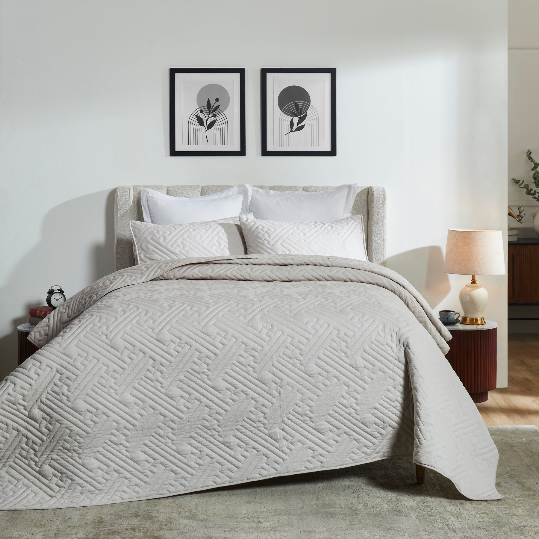 Quilted Bed Cover Set with Pillow Covers-Grey