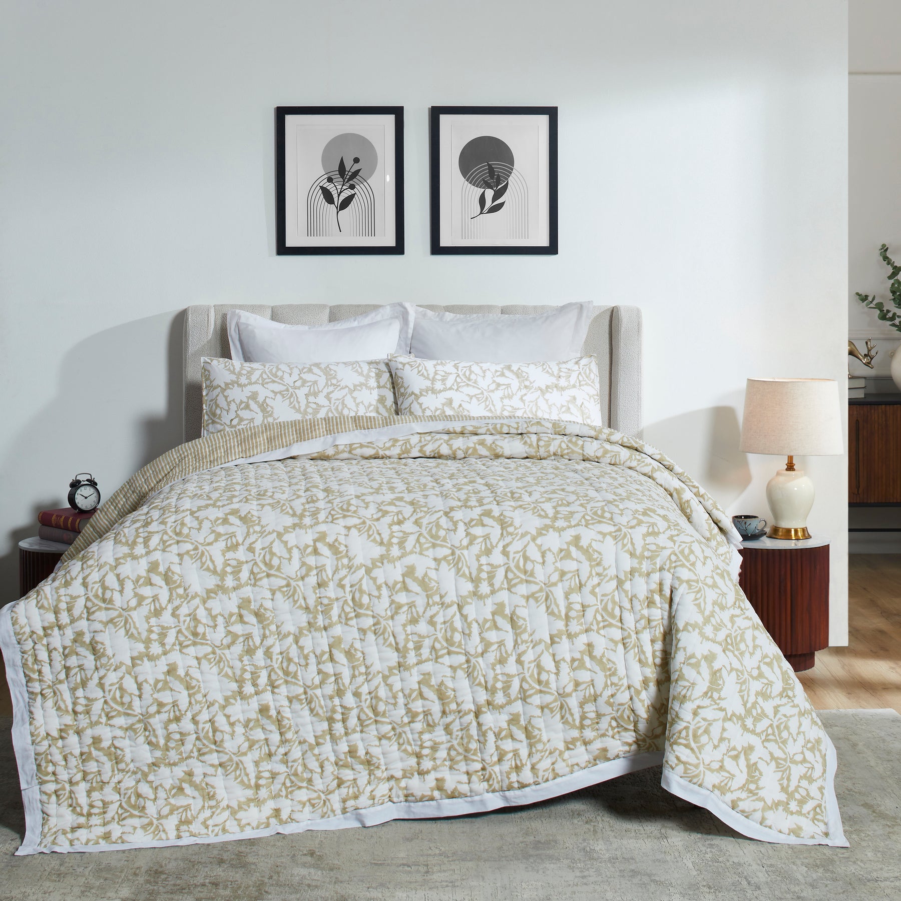 Sunwashed Bloom Lightweight Cotton Quilt – Beige