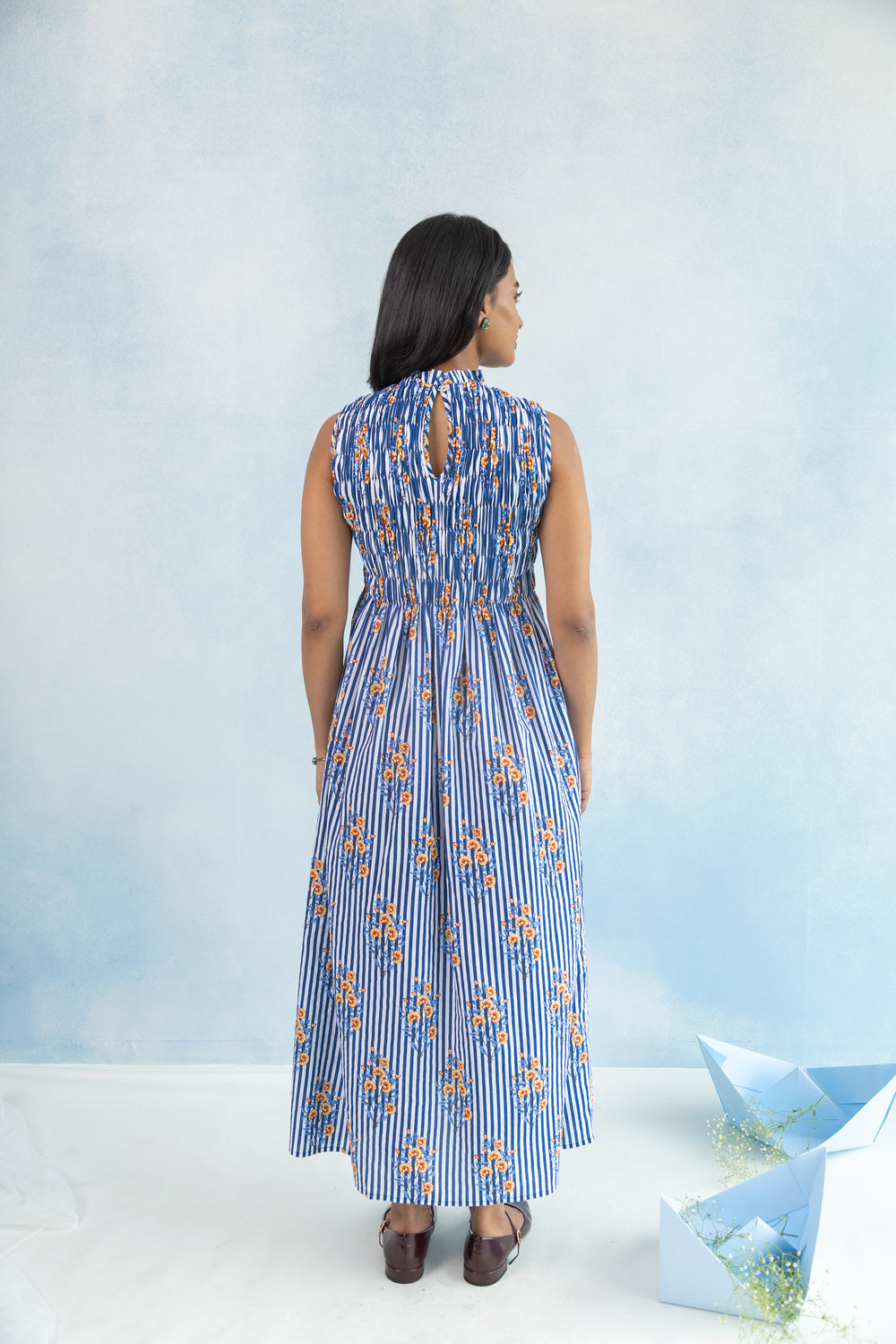 Sleeveless Smocked Maxi Dress – Blue