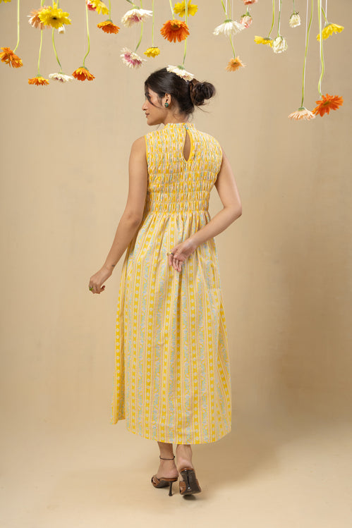 Sleeveless Smocked Maxi Dress – Yellow