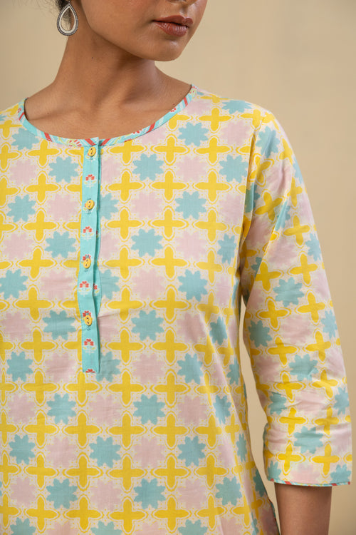 Raagini Cotton Kurta – Yellow