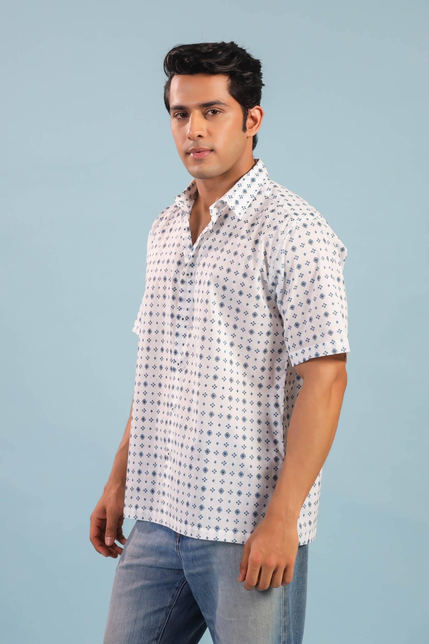Geometric Print Cotton Shirt- White/ Blue