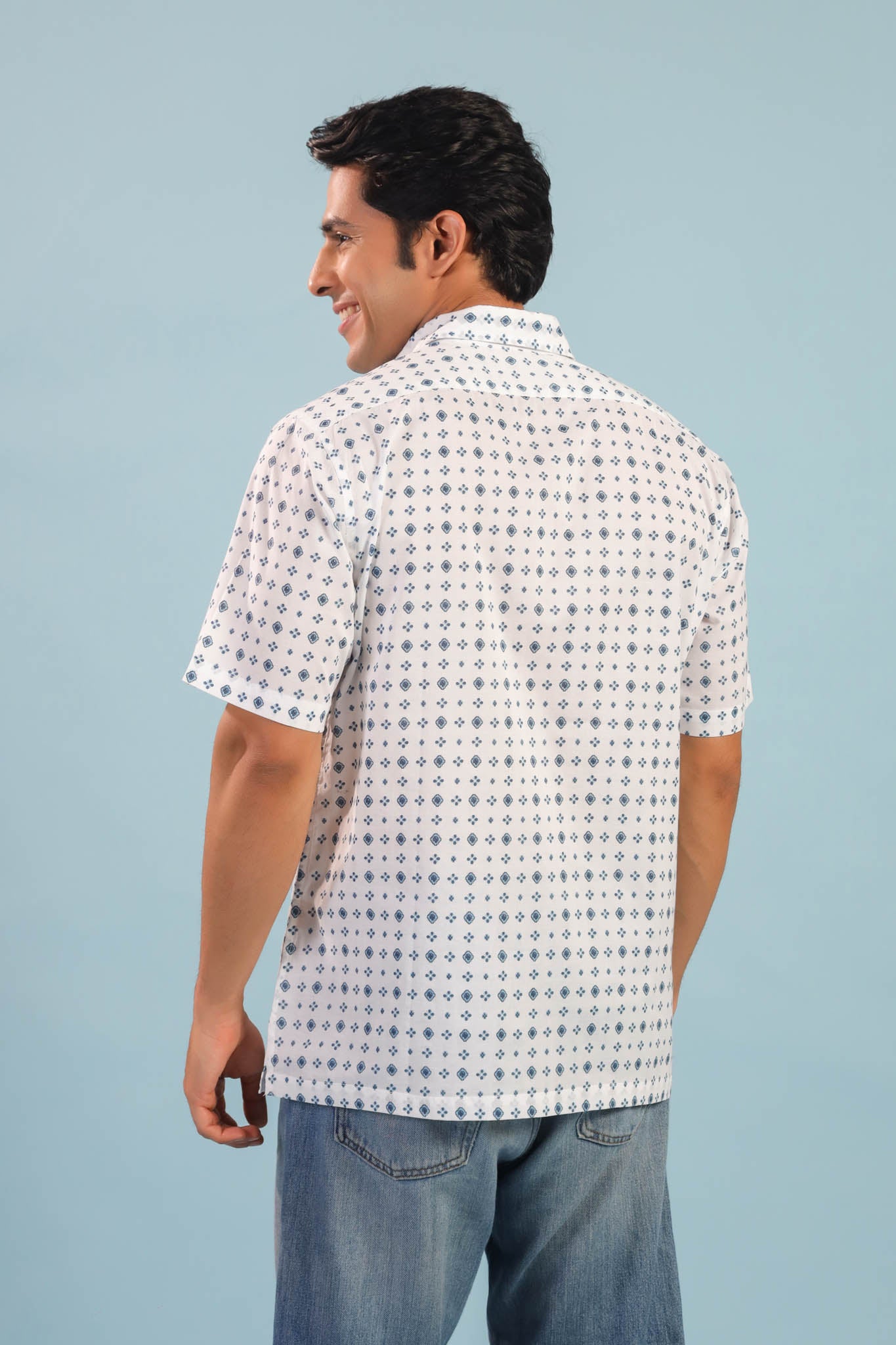 Geometric Print Cotton Shirt- White/ Blue