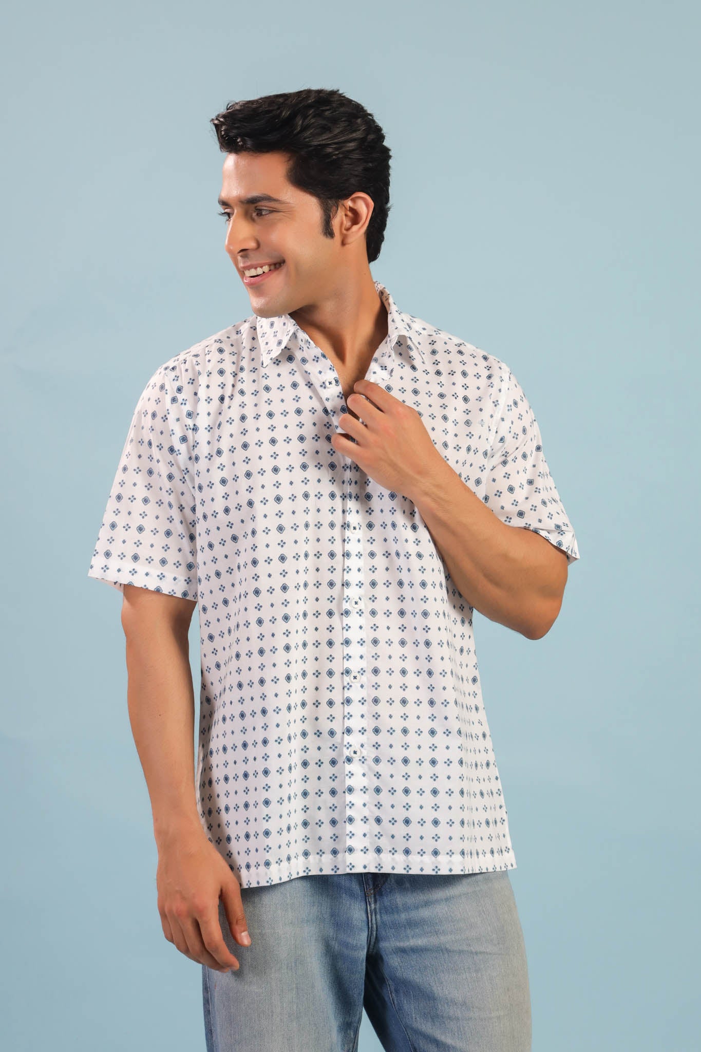 Geometric Print Cotton Shirt- White/ Blue