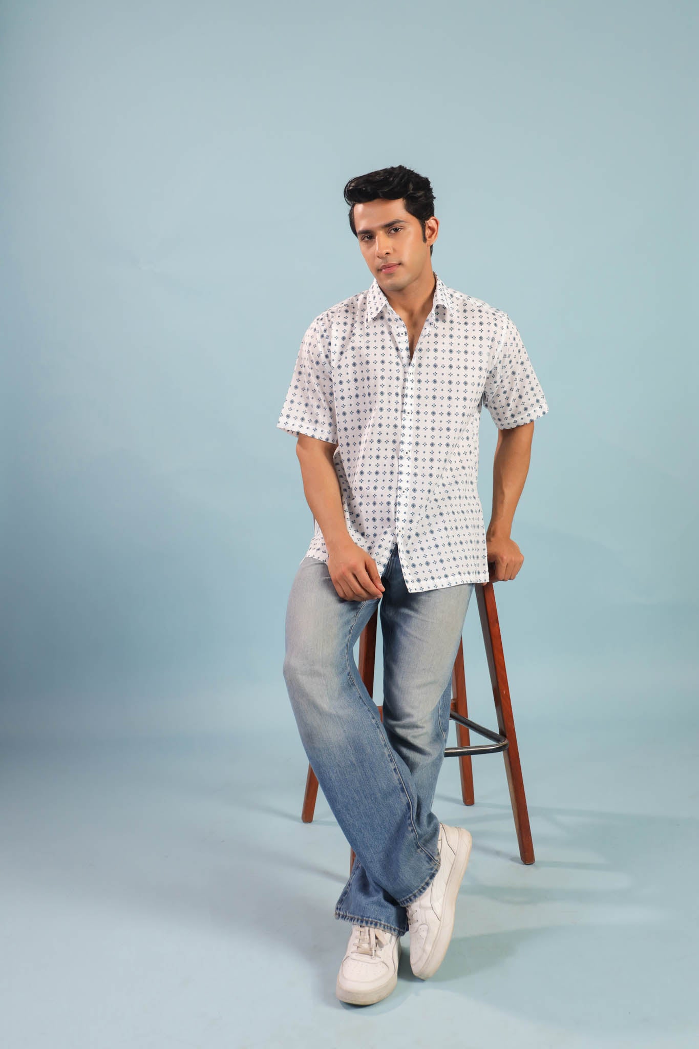 Geometric Print Cotton Shirt- White/ Blue