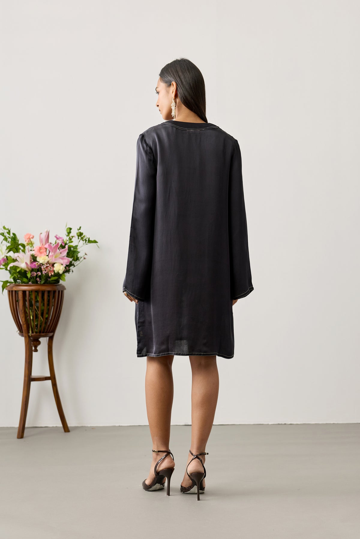 Classic Midi Dress – Black