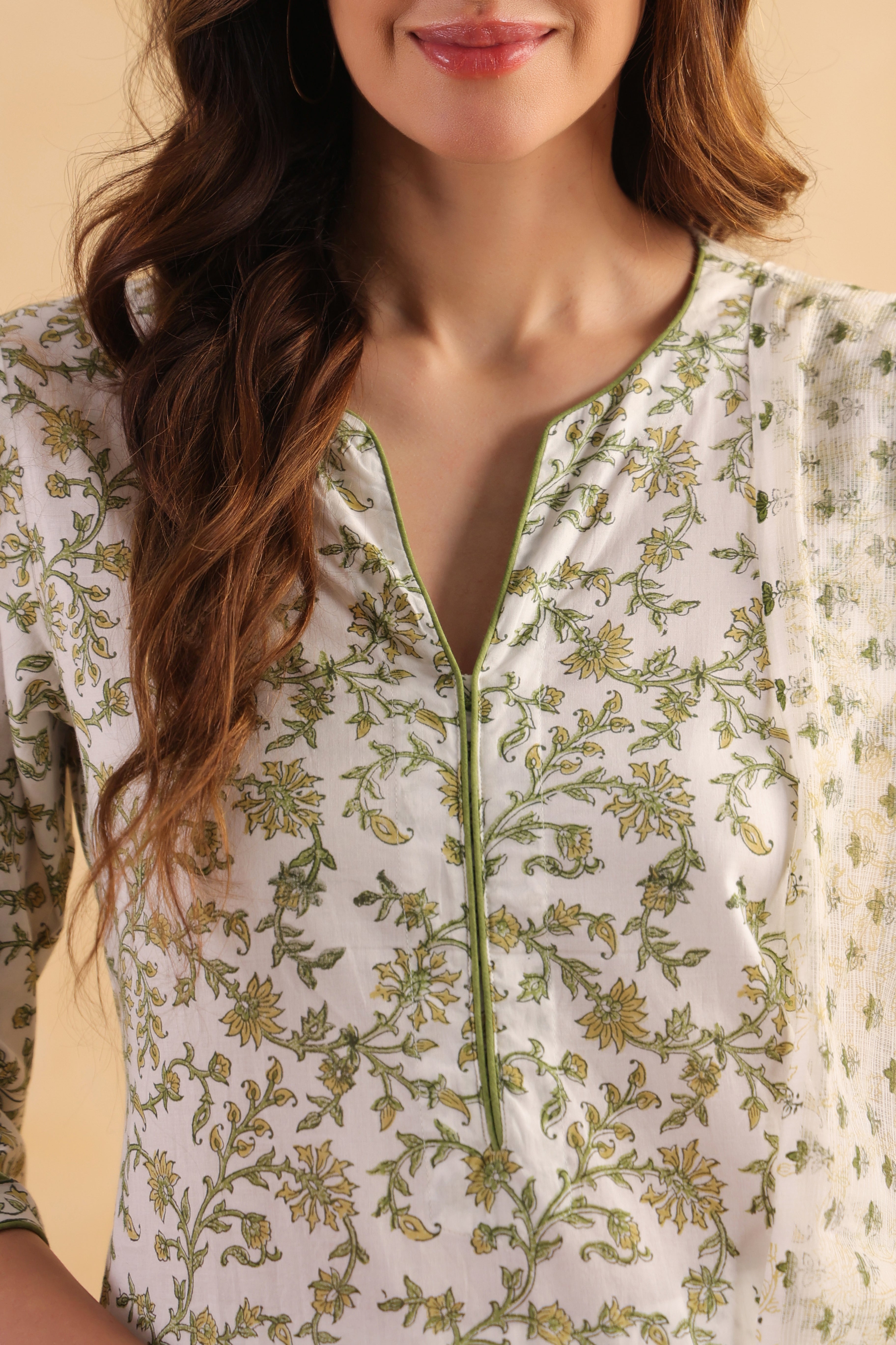 Regular Kurta – White/Green