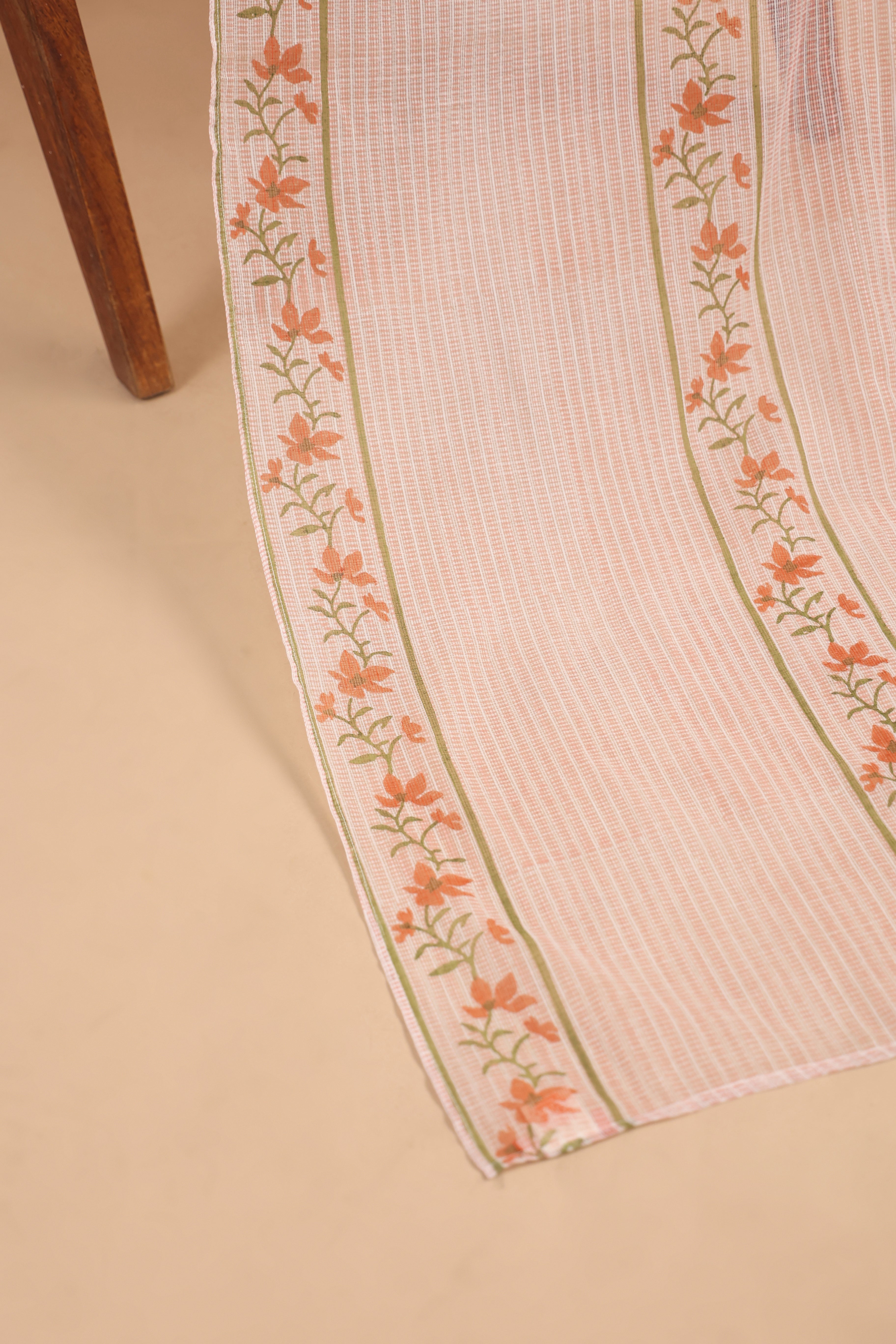 Kota Doria Printed Dupatta - White/Peach