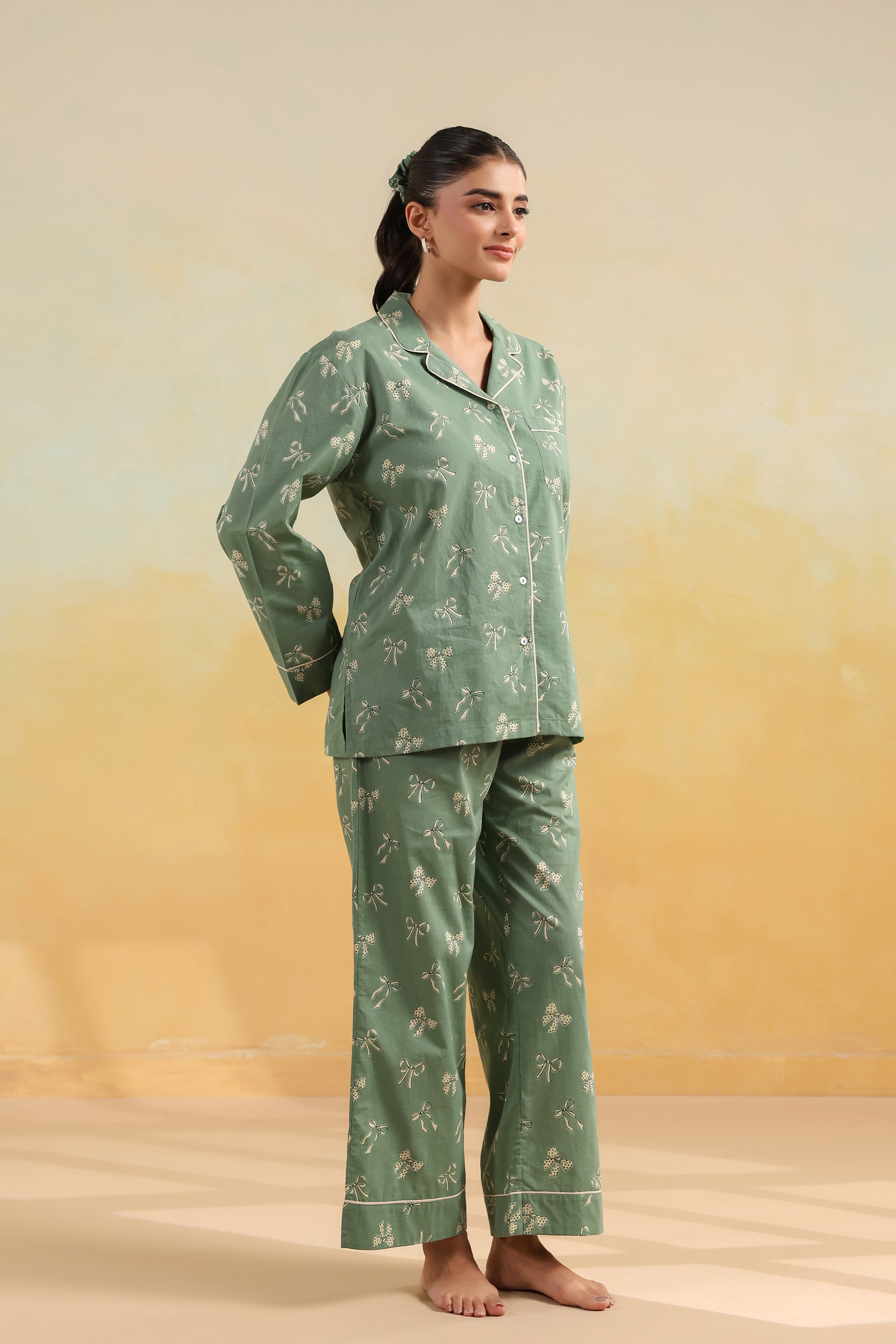 Green Bow Cotton Night Suit