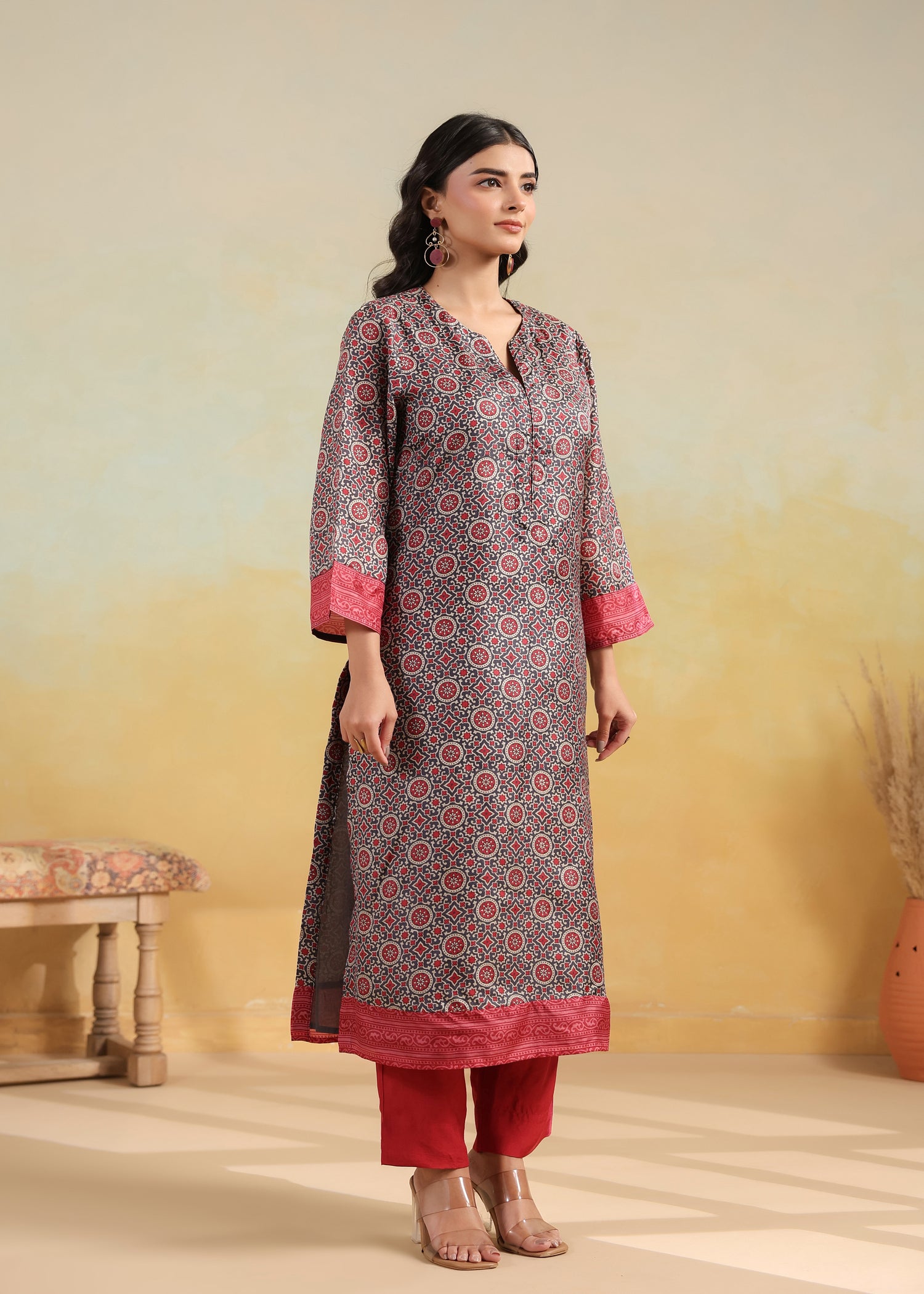 Printed Silk Kurta- Grey/Red