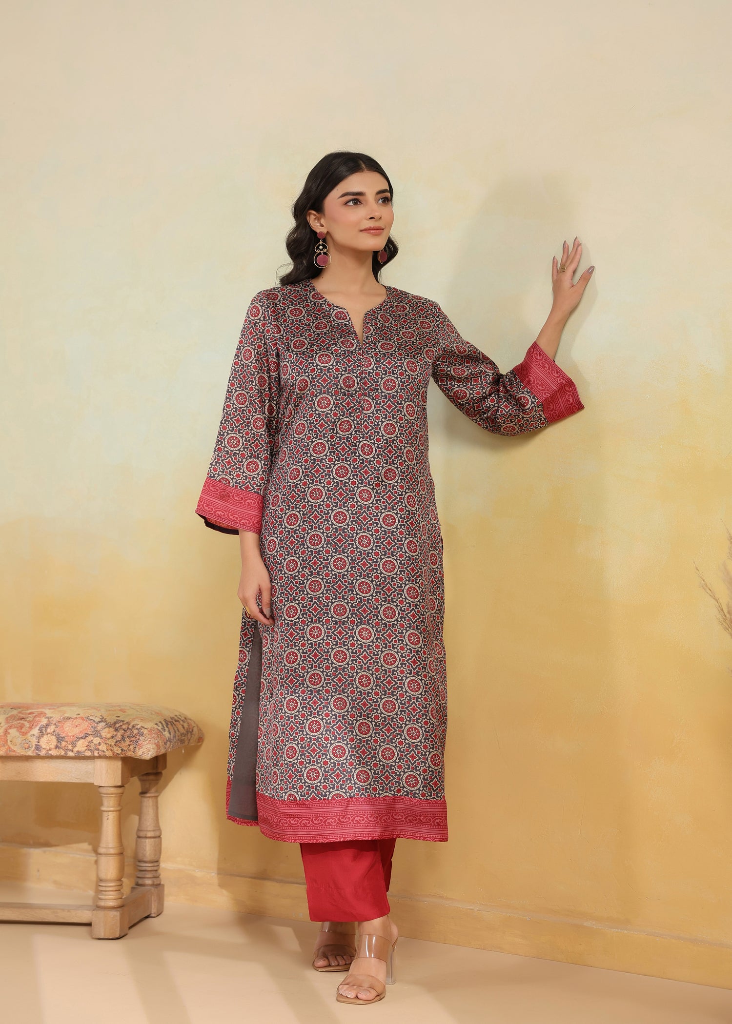 Printed Silk Kurta- Grey/Red