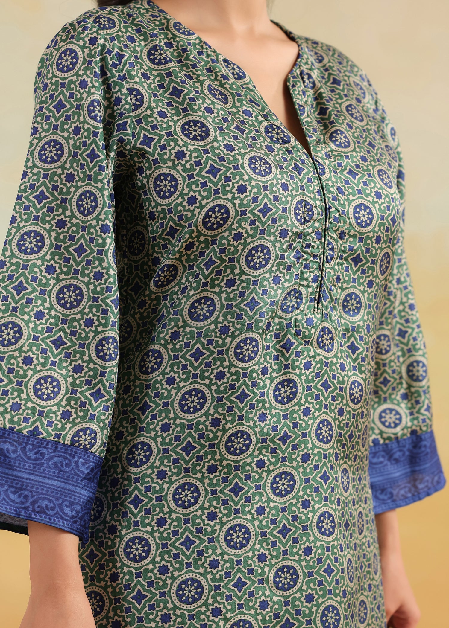 Printed Silk Kurta- Blue/Green