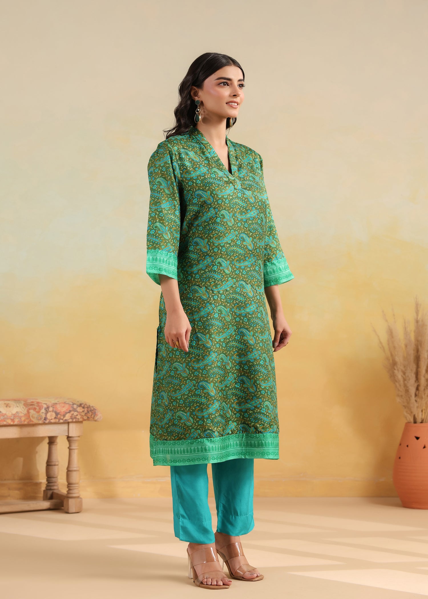 Lavanya Printed Silk Kurta- Green/Teal