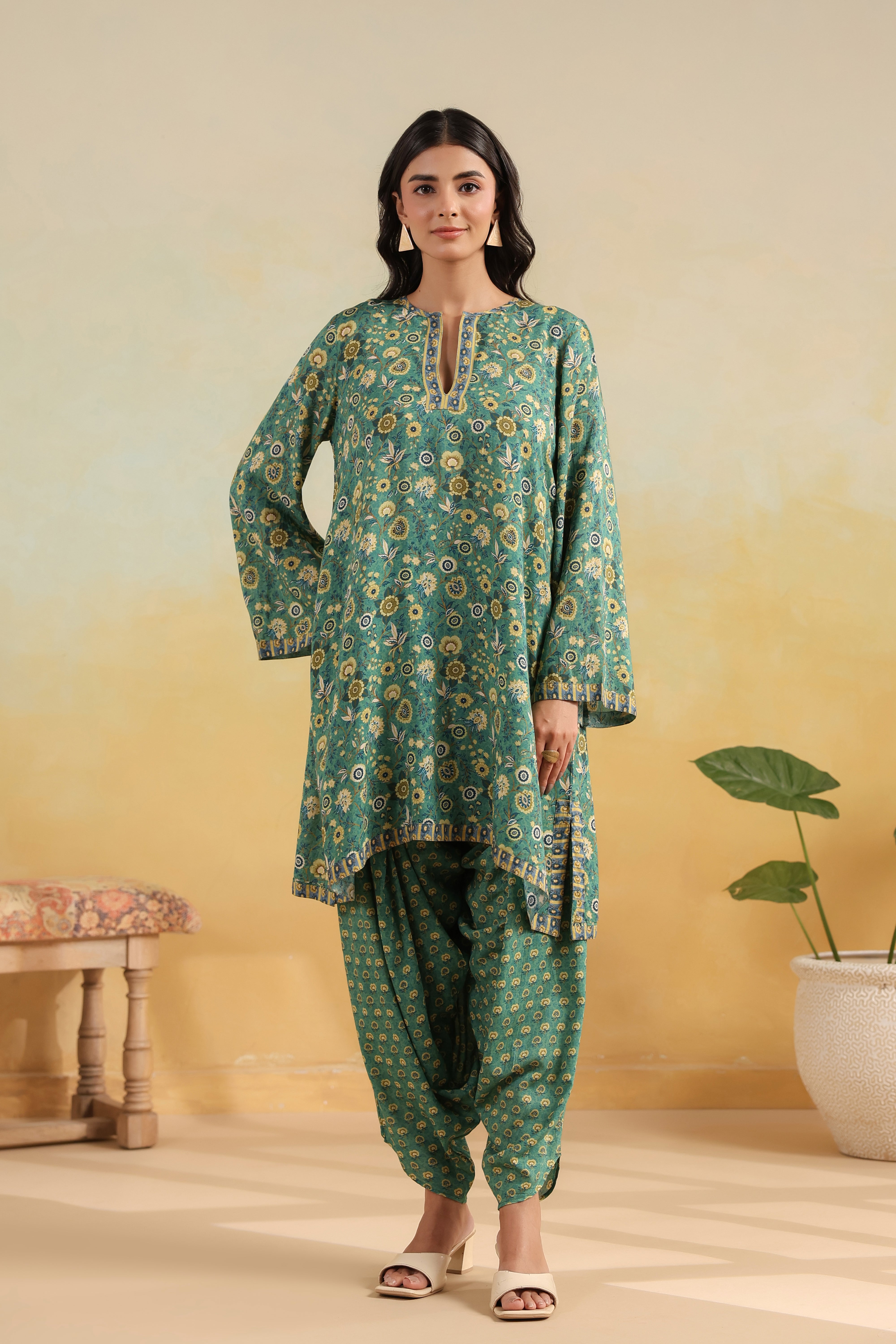 Bell Sleeve Short Kurta Set – Amazon Green