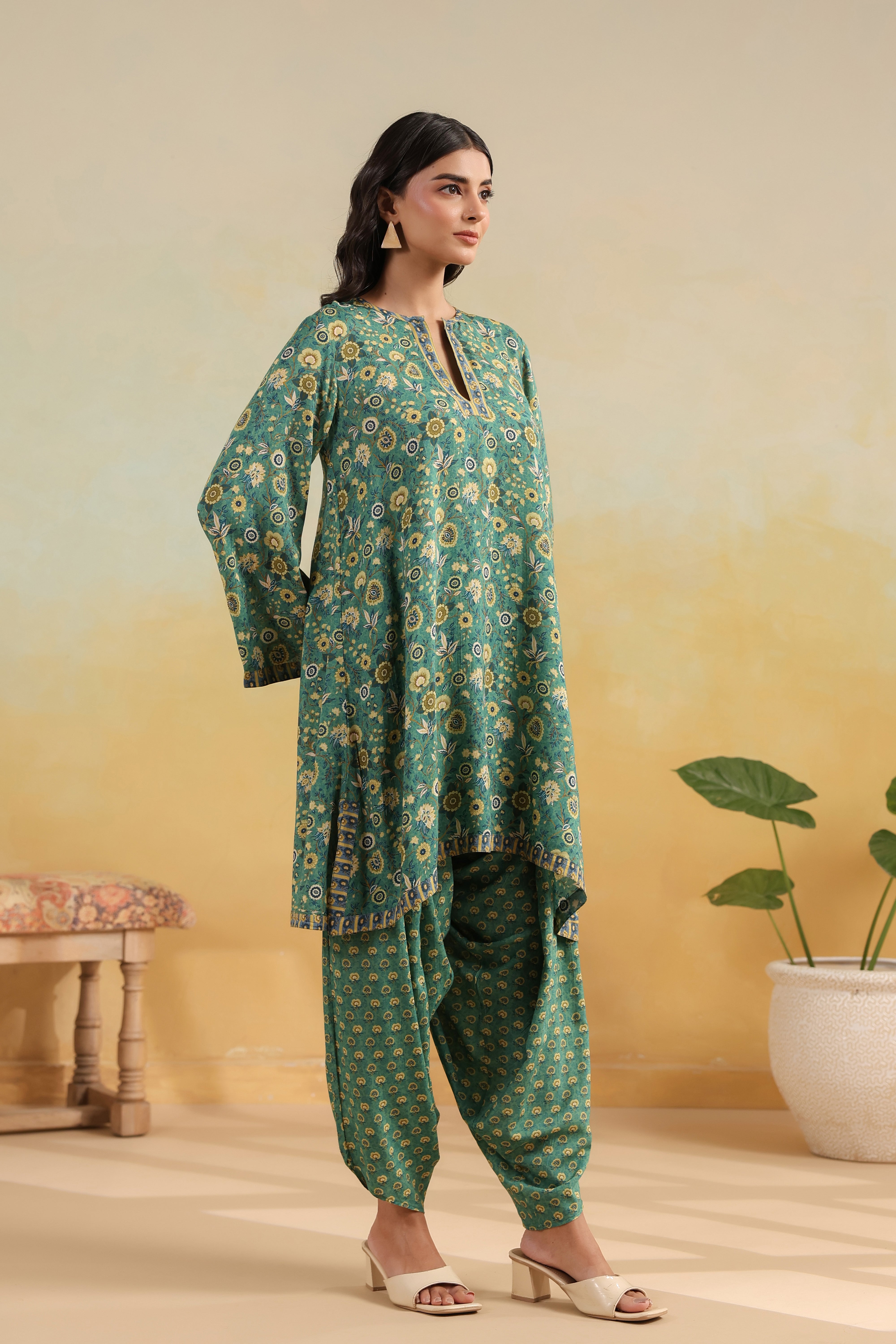 Bell Sleeve Short Kurta Set – Amazon Green