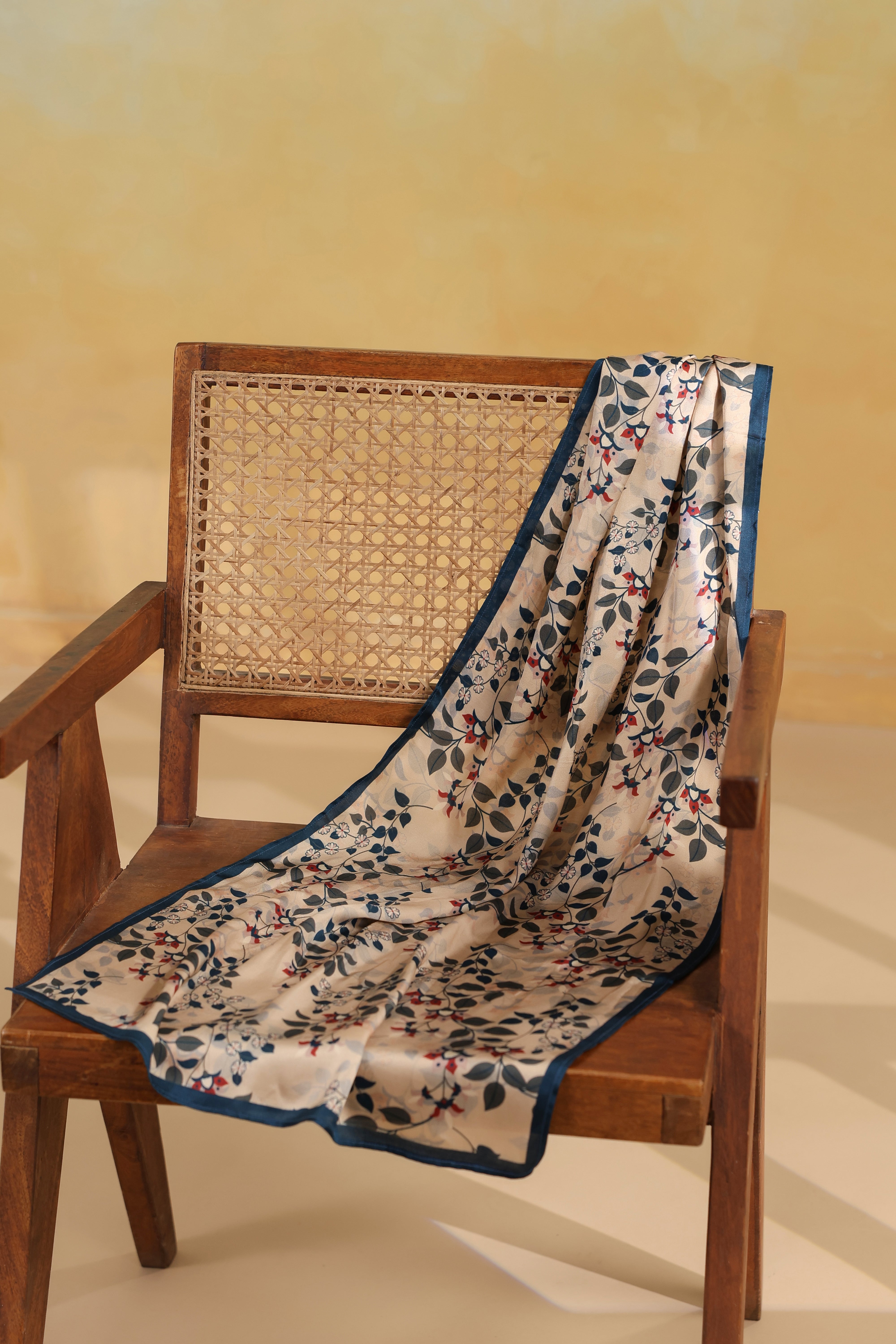 Botanical Print Stole – Summer Sand