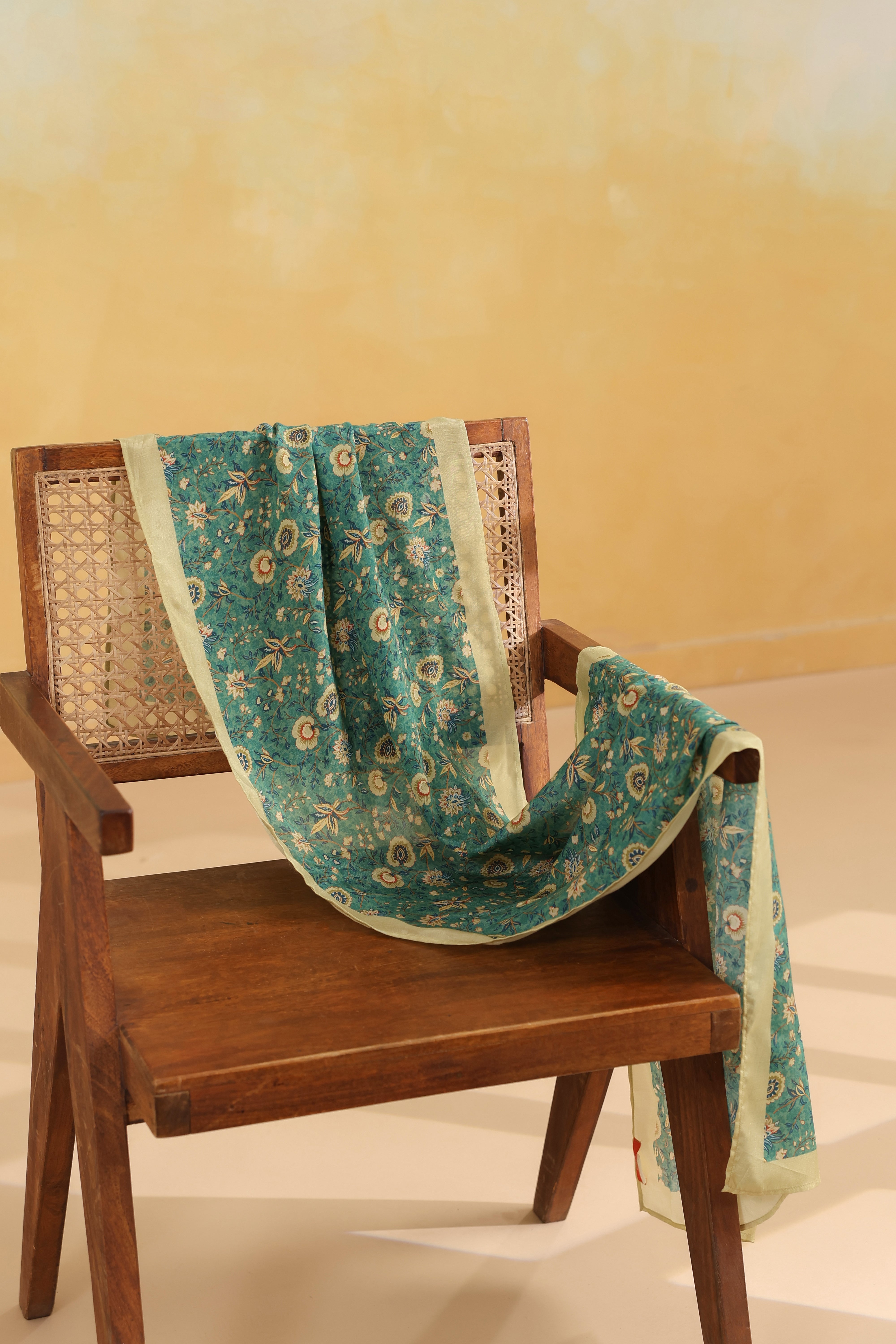 Floral Jaal Stole – Amazon Green