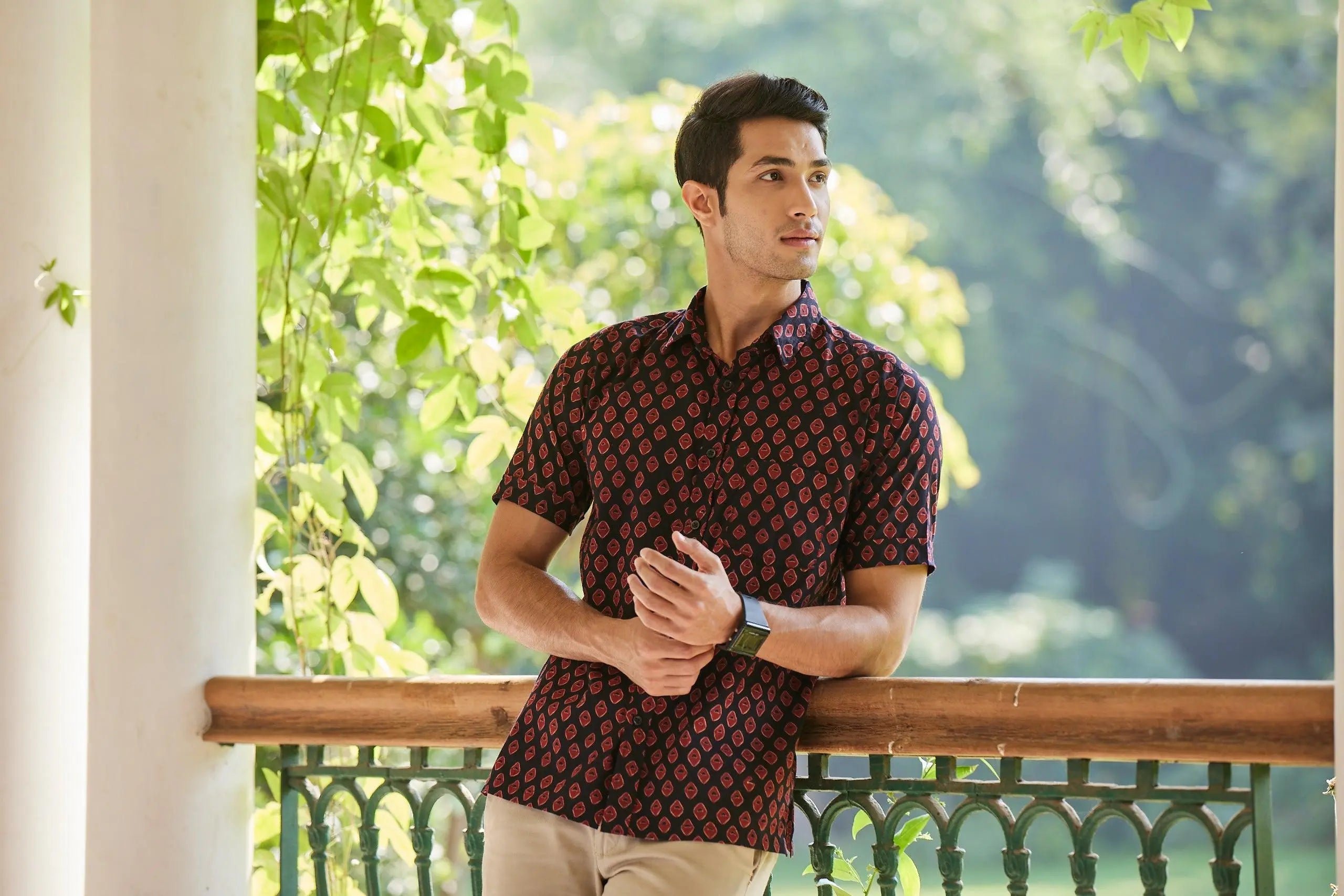 Black & Red Color Regular Fit Cotton Half Sleeve Shirt