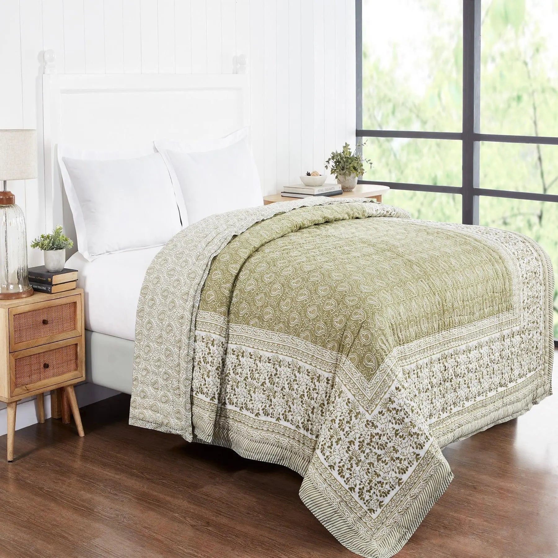 Paisley Floral Green Hand Screen Print Extra Cotton Quilt