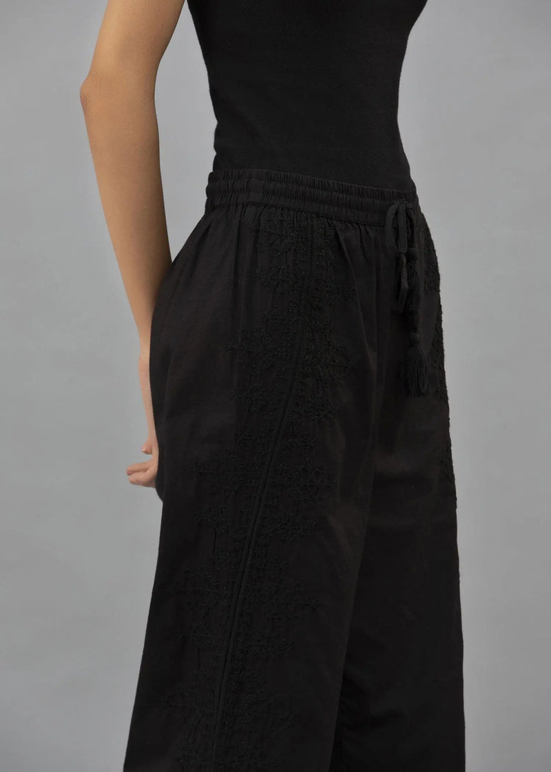 Black Color Cotton Round Hem Pant
